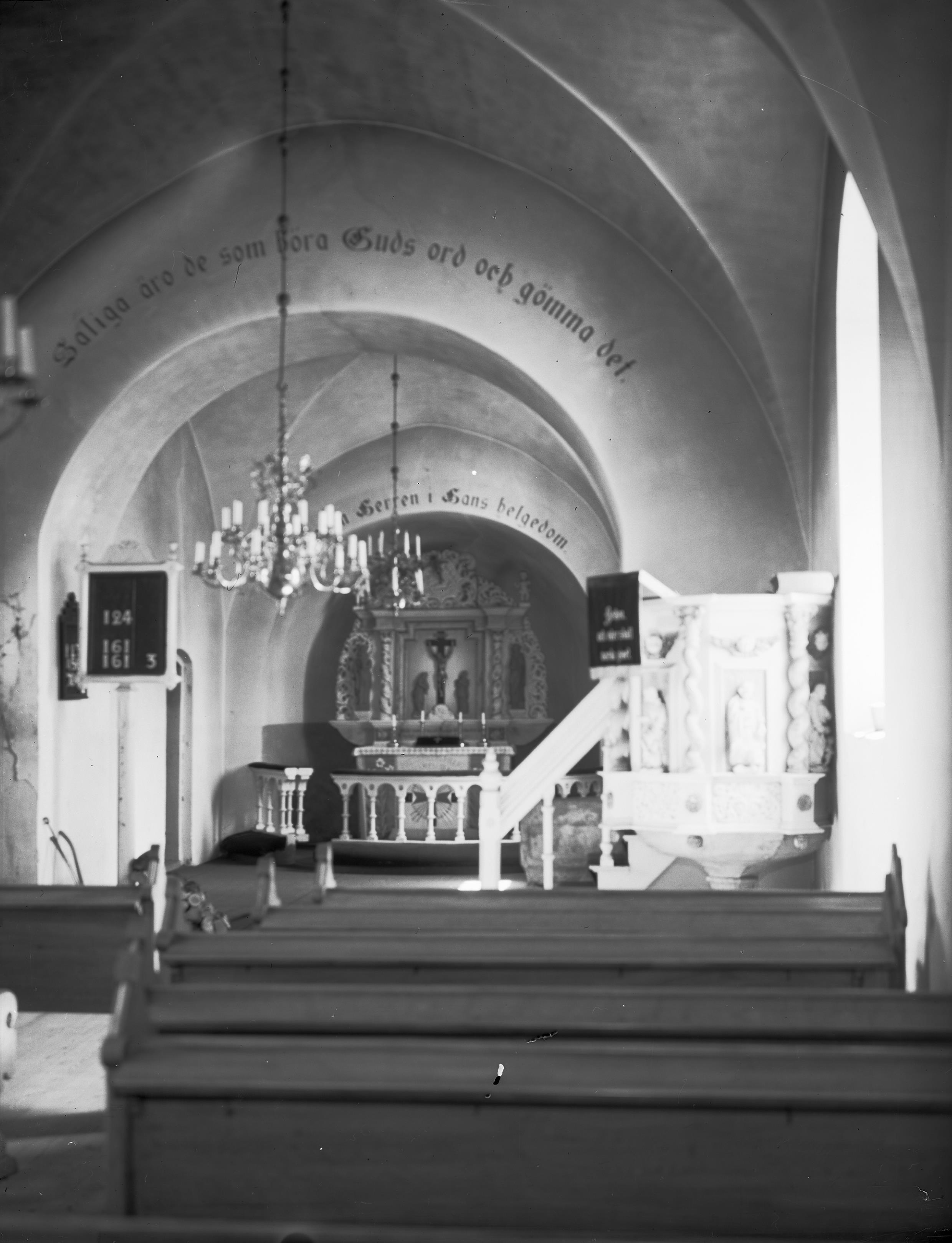 Olle Hellström, Hångsdala kyrka