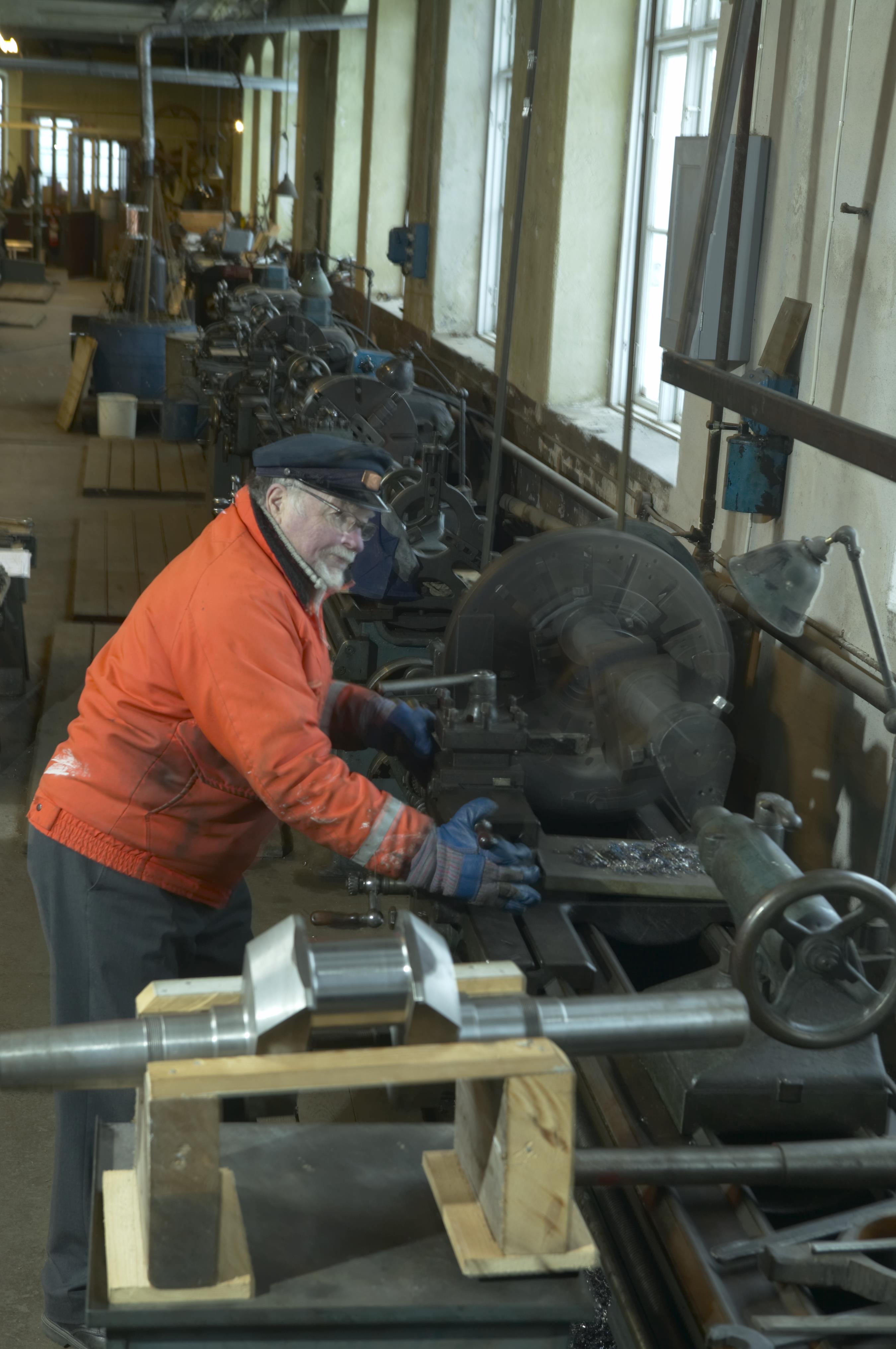 Bengt A Lundberg, Pythagoras motorfabrik