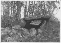 Bäckaryd, hällkista från stenåldern