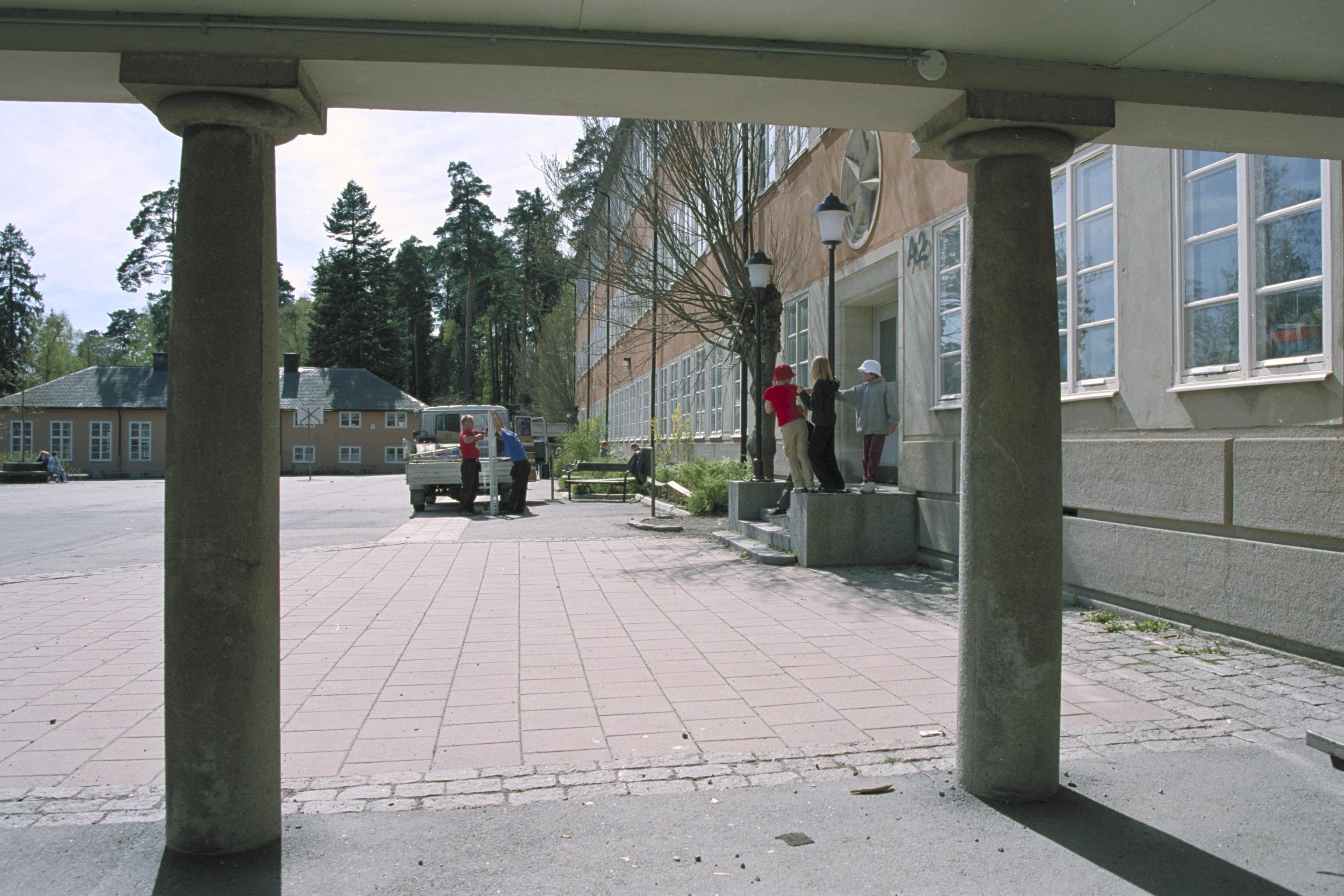 Bengt A Lundberg, Skarpnäcks gamla skola