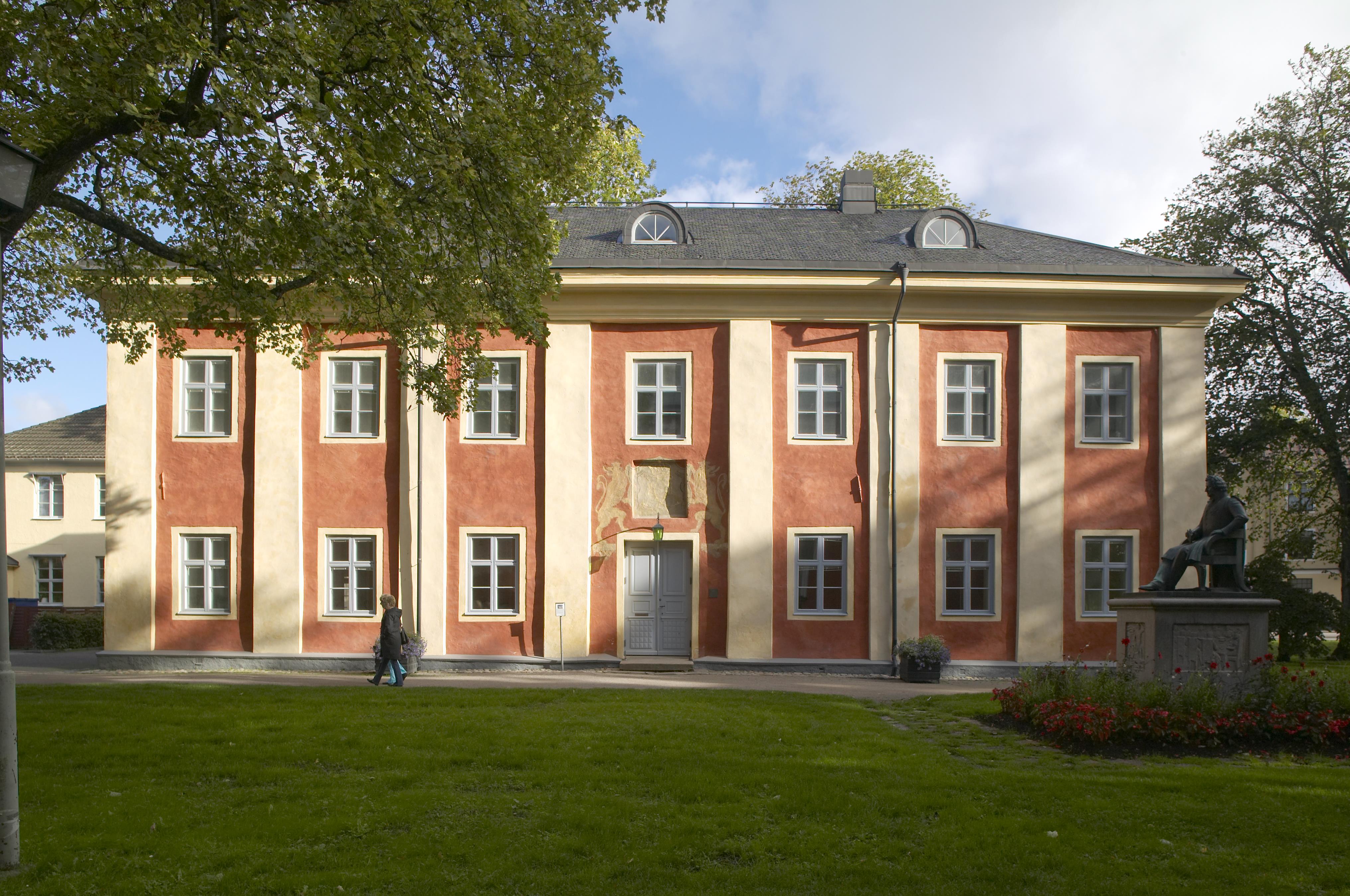 Bengt A Lundberg, Karolinerhuset i Växjö