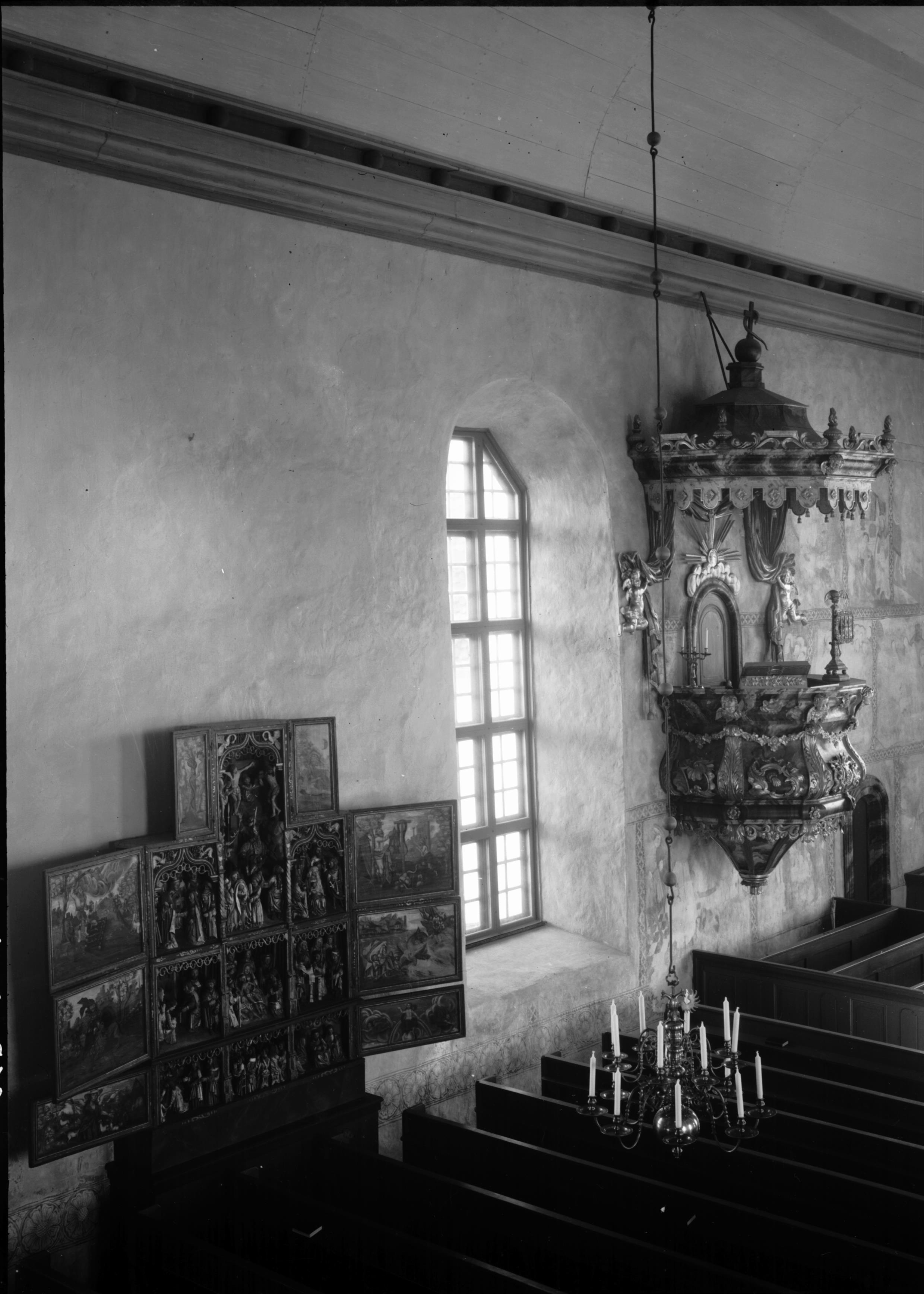 Iwar Anderson, Ovikens gamla kyrka