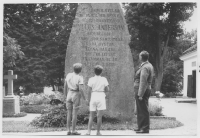 Nättraby kyrkogård, minnessten för bonden Vitus Anderson