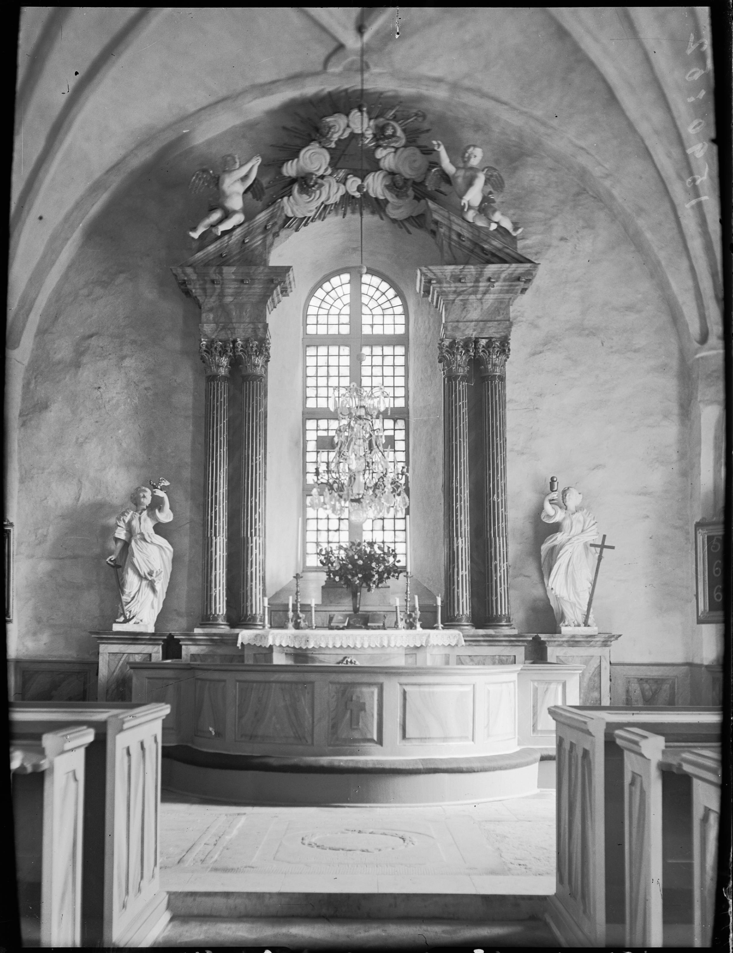 Einar Erici, Husby-Långhundra kyrka