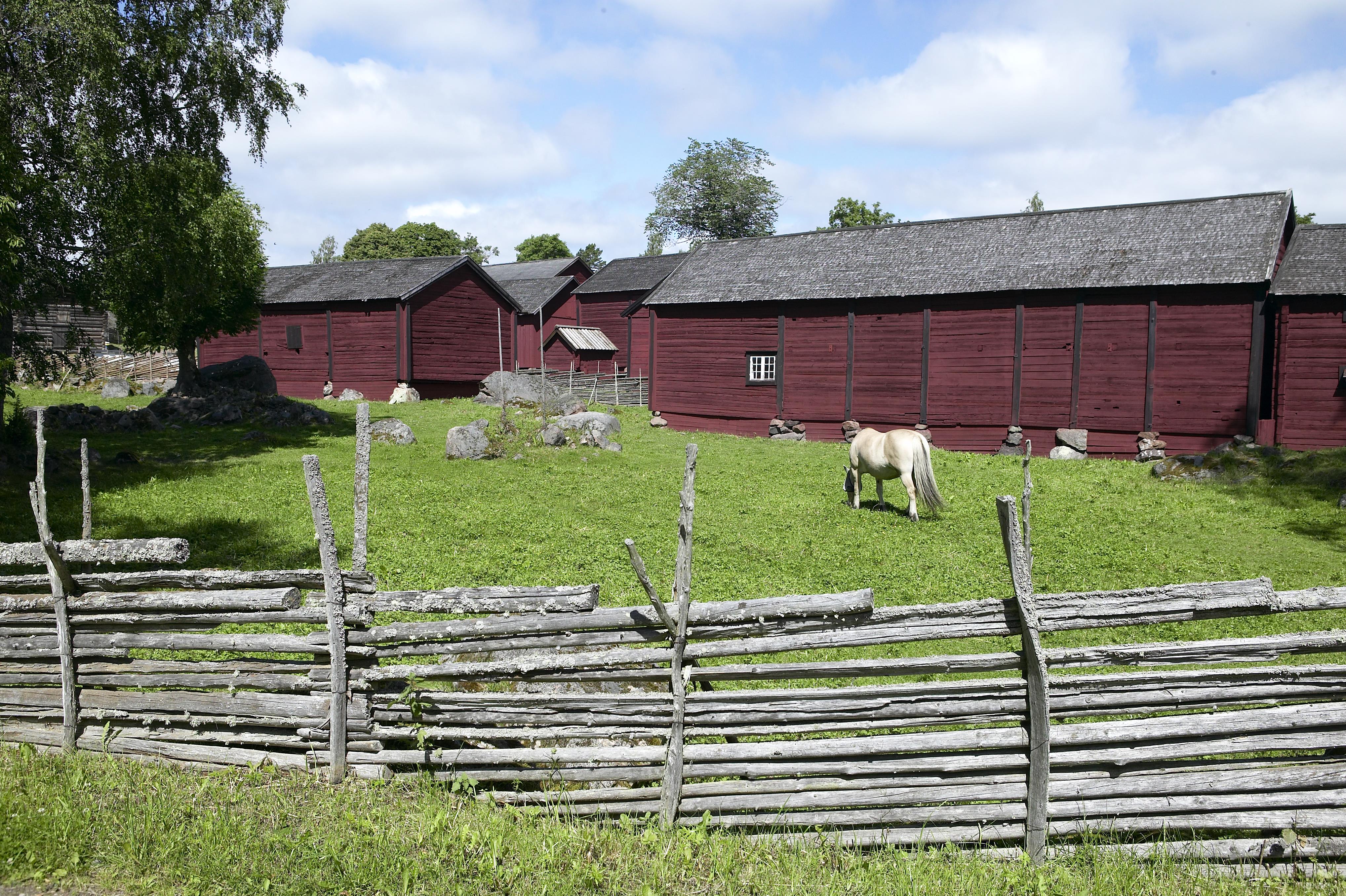 Bengt A Lundberg, Stensjö by