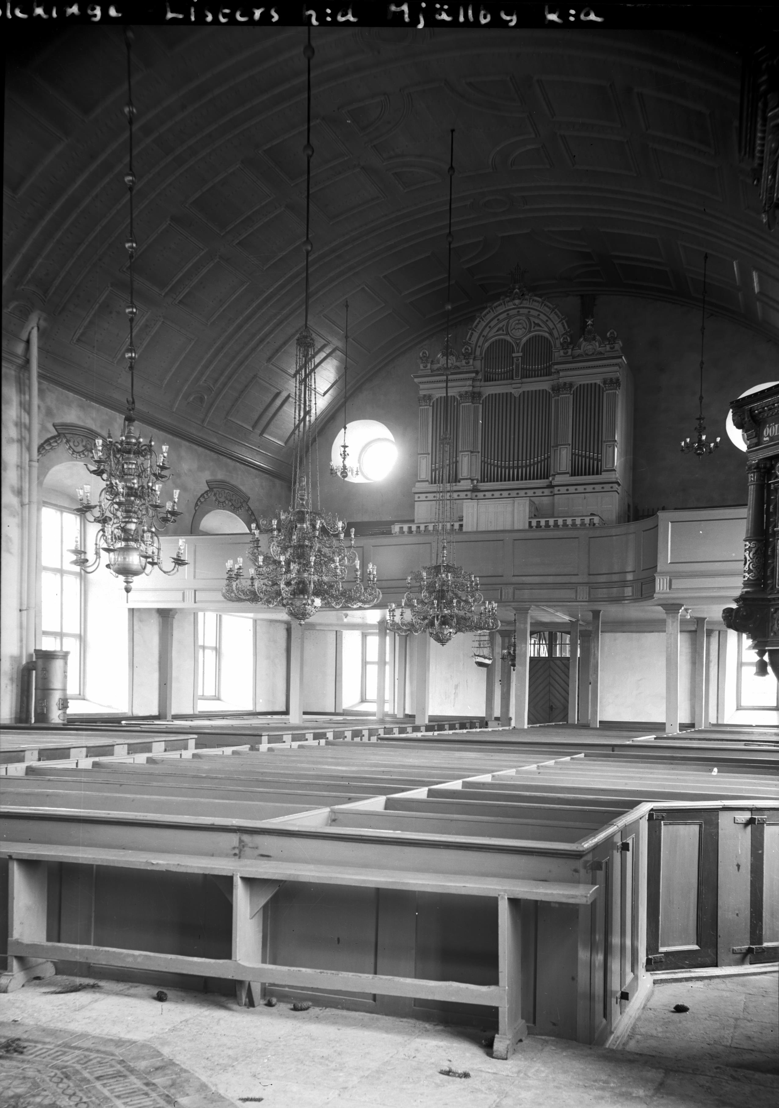 Iwar Anderson, Mjällby kyrka