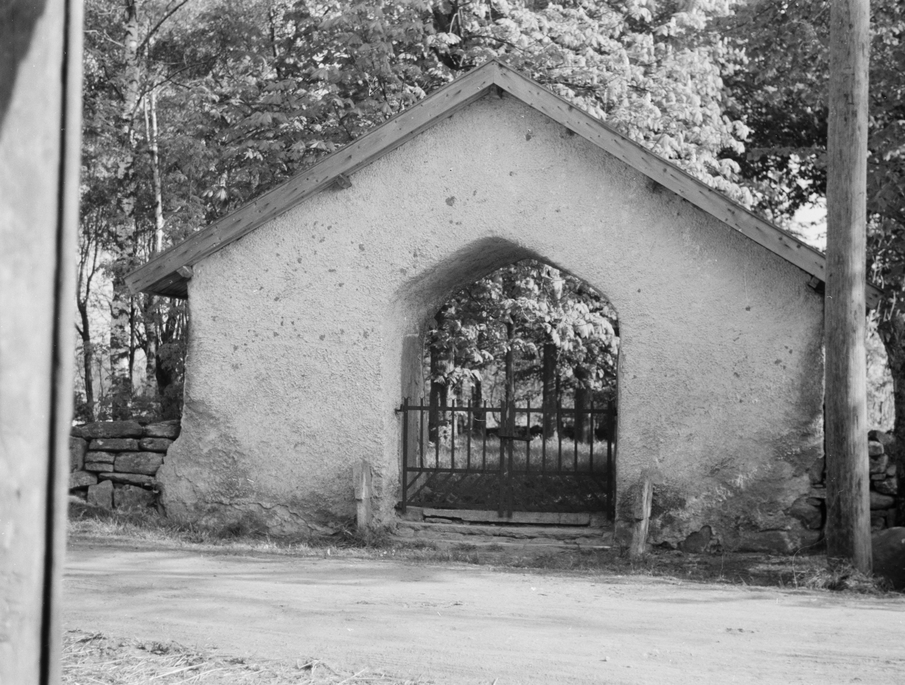 Bertil Berthelson, Friggeråkers kyrkoruin