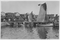 Orust, Hällevikstrand