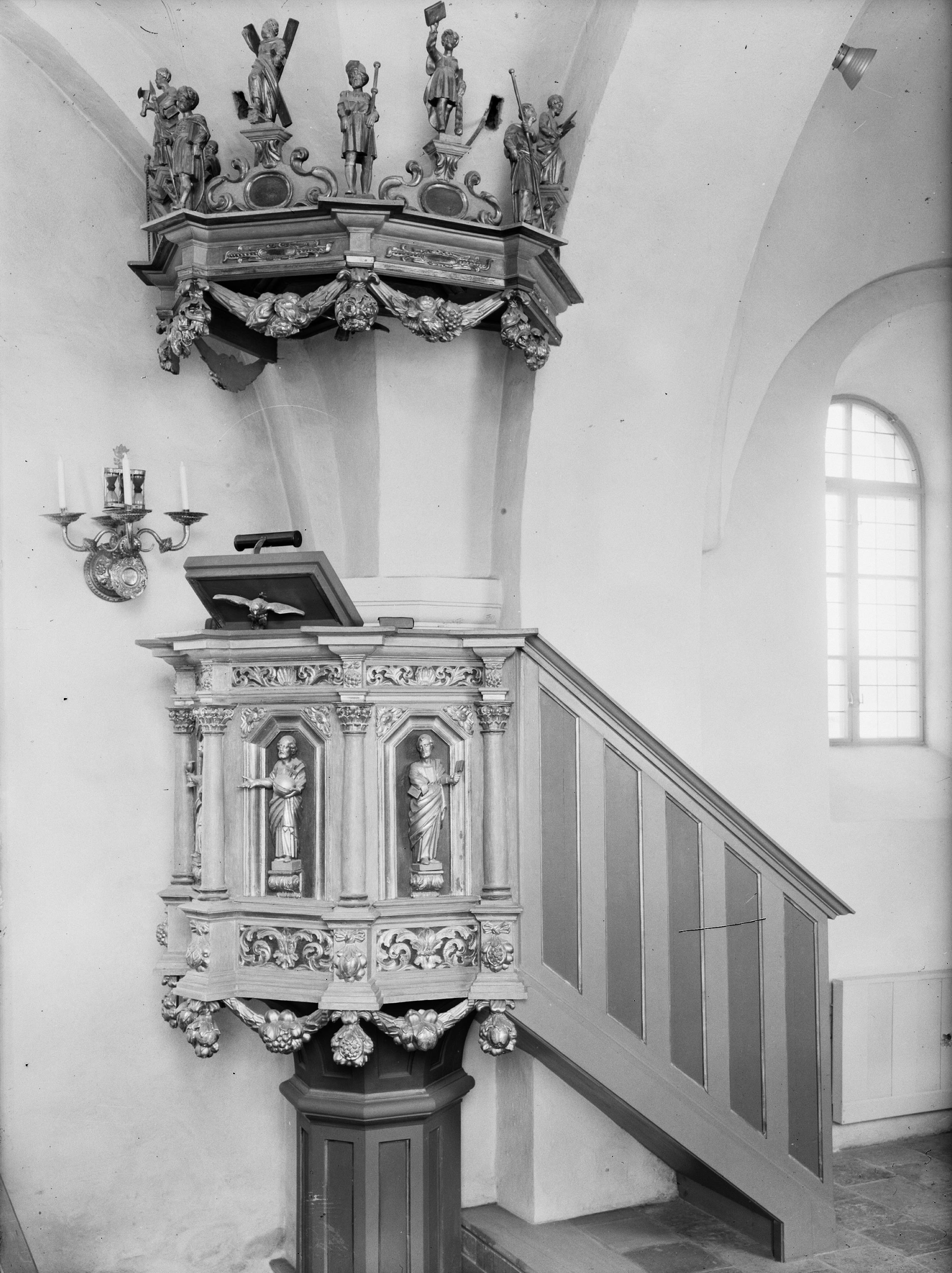 Nils Lagergren, Låssa kyrka