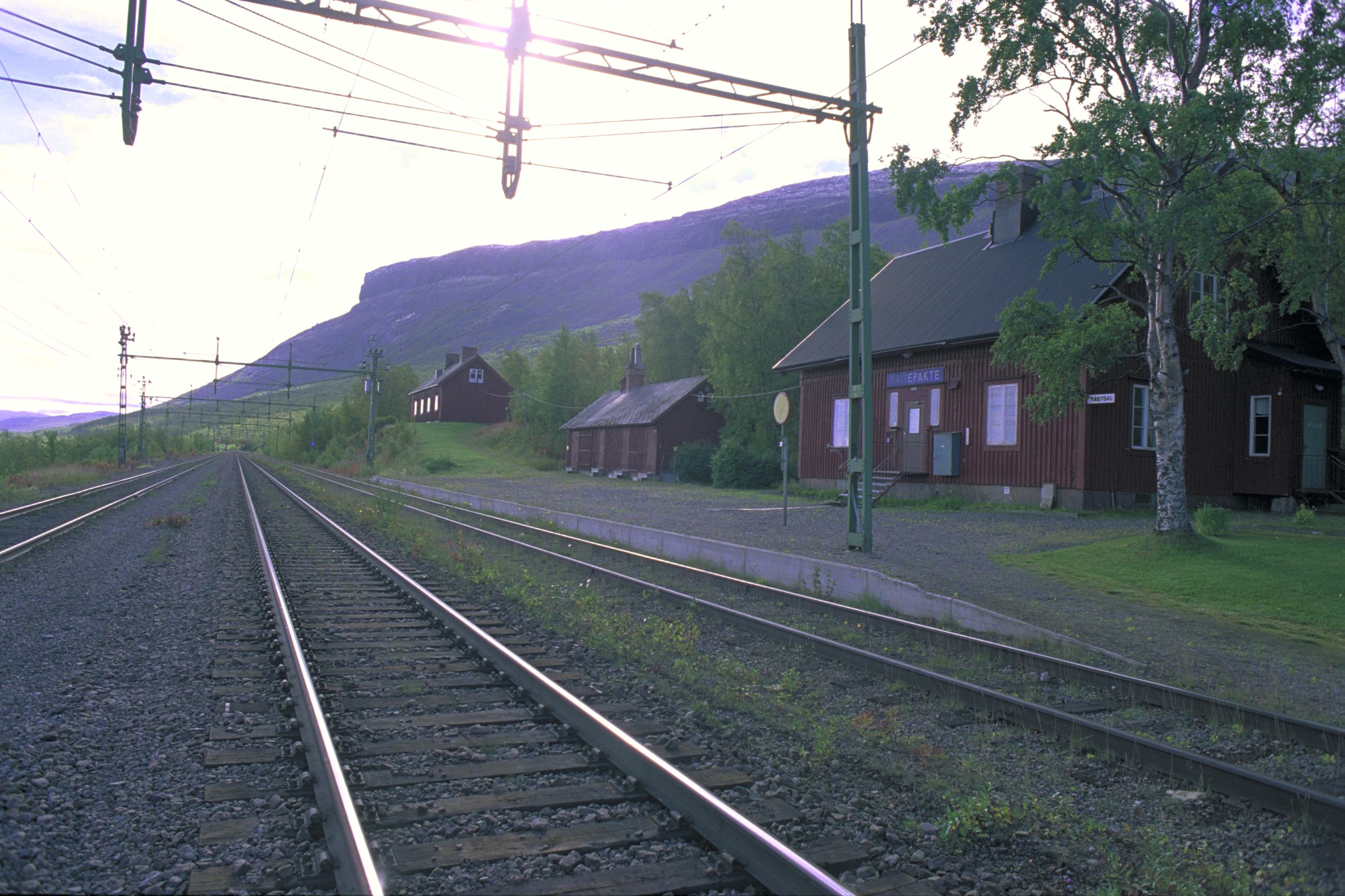 Bengt A Lundberg, Kaisepakte station