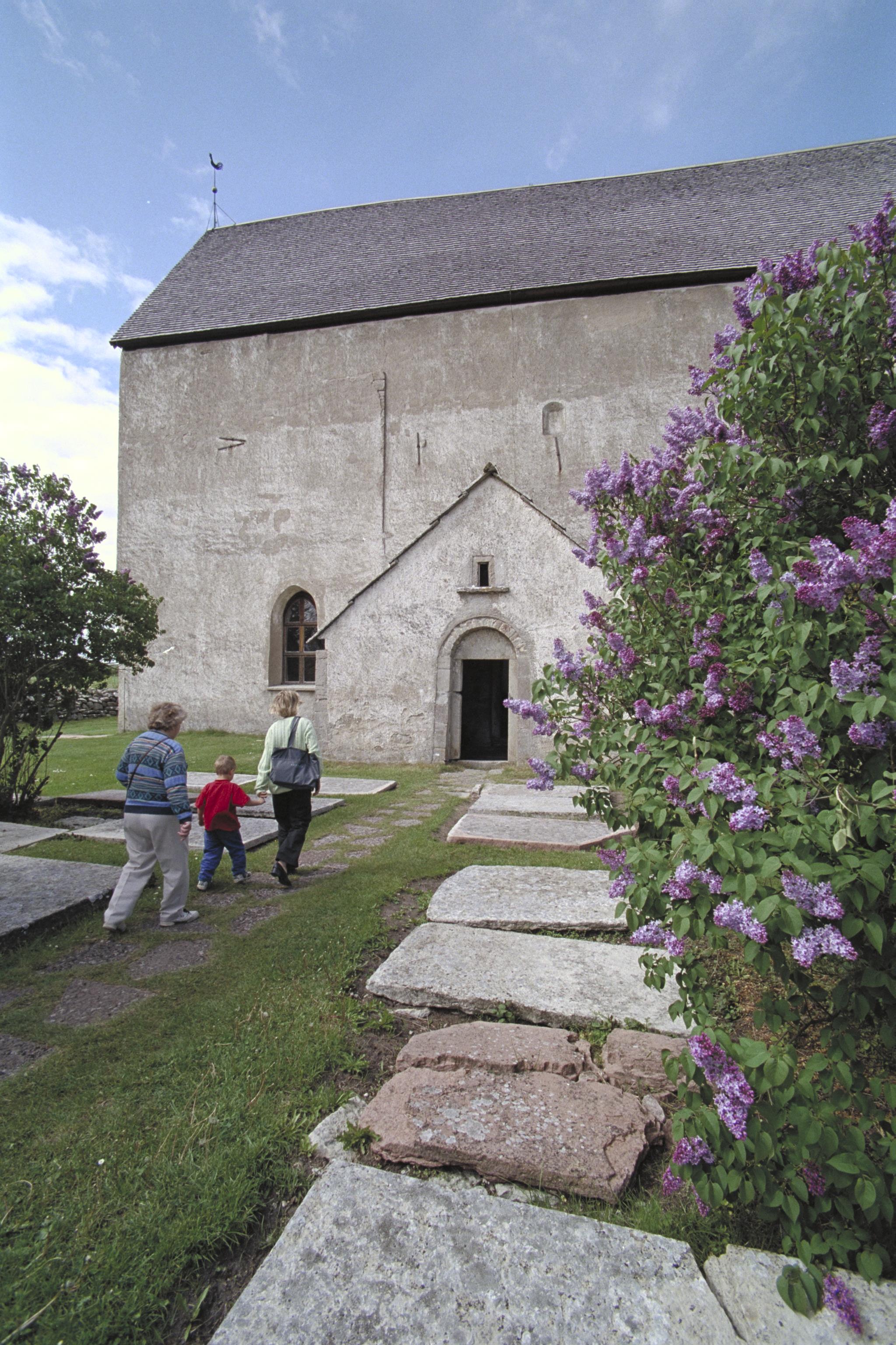 Bengt A Lundberg, Källa gamla kyrka