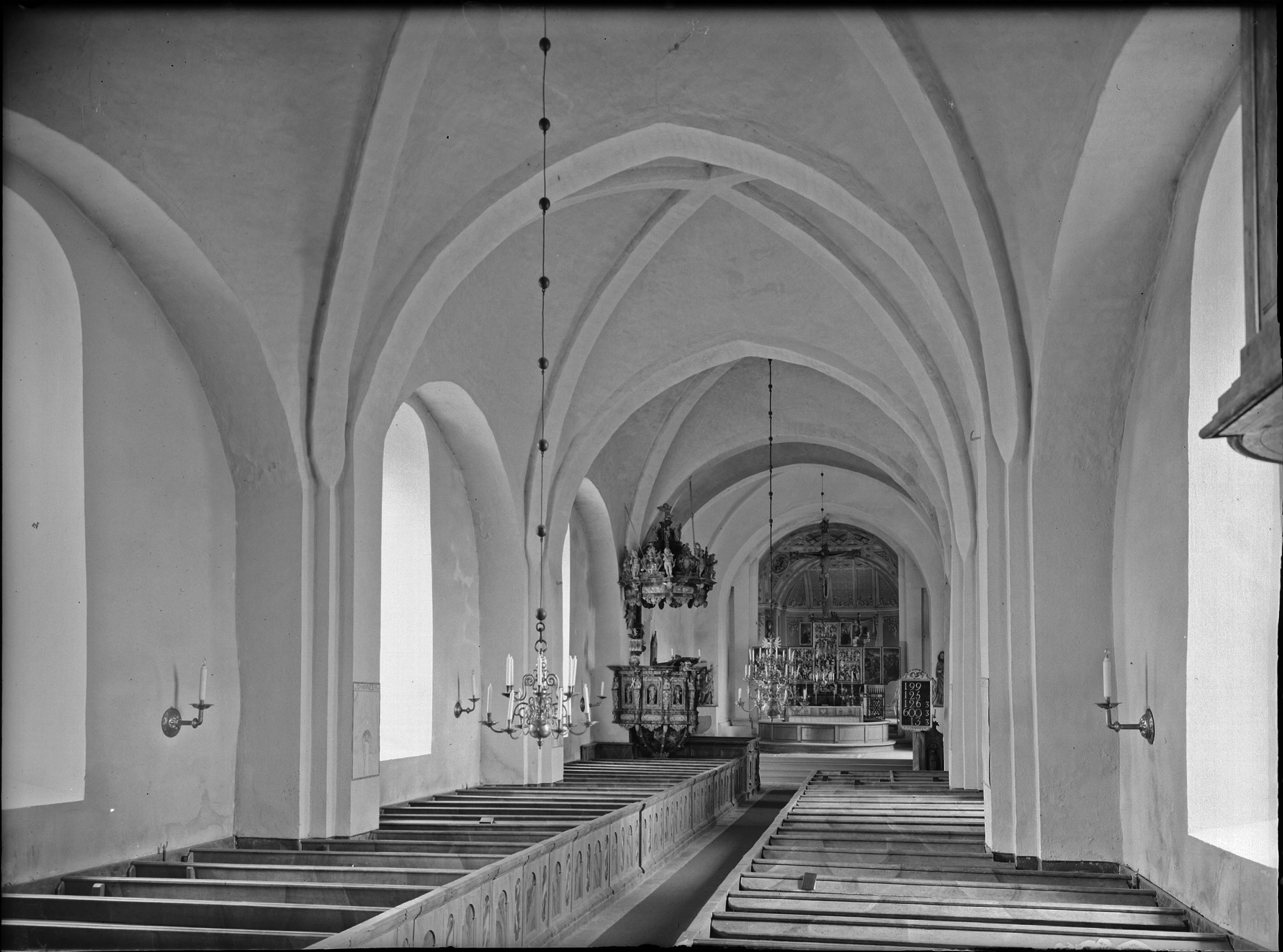 Nils Lagergren, Veckholms kyrka