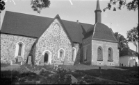 Frötuna kyrka