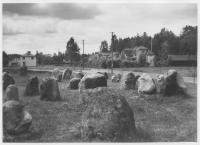 Sjötofta socken, gravfält från järnåldern beläget norr om kyrkan