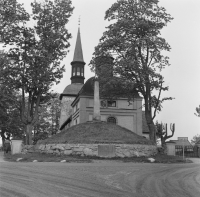 Lovö kyrka