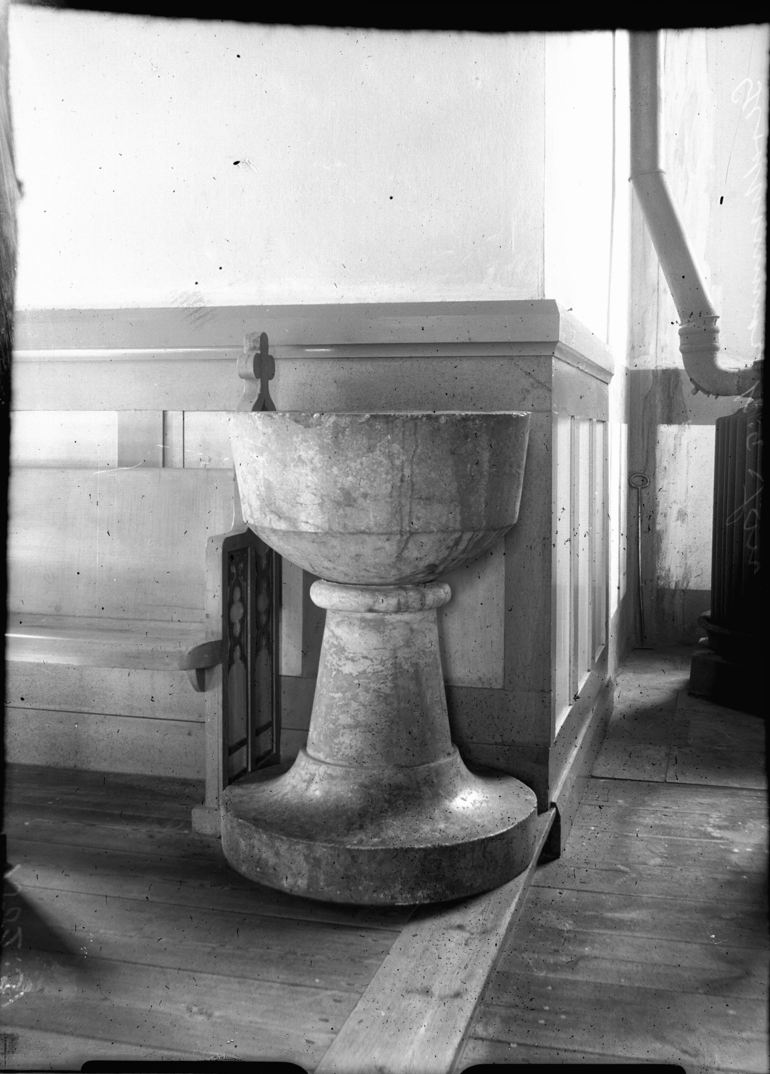 Bertil Waldén, Dalhems kyrka