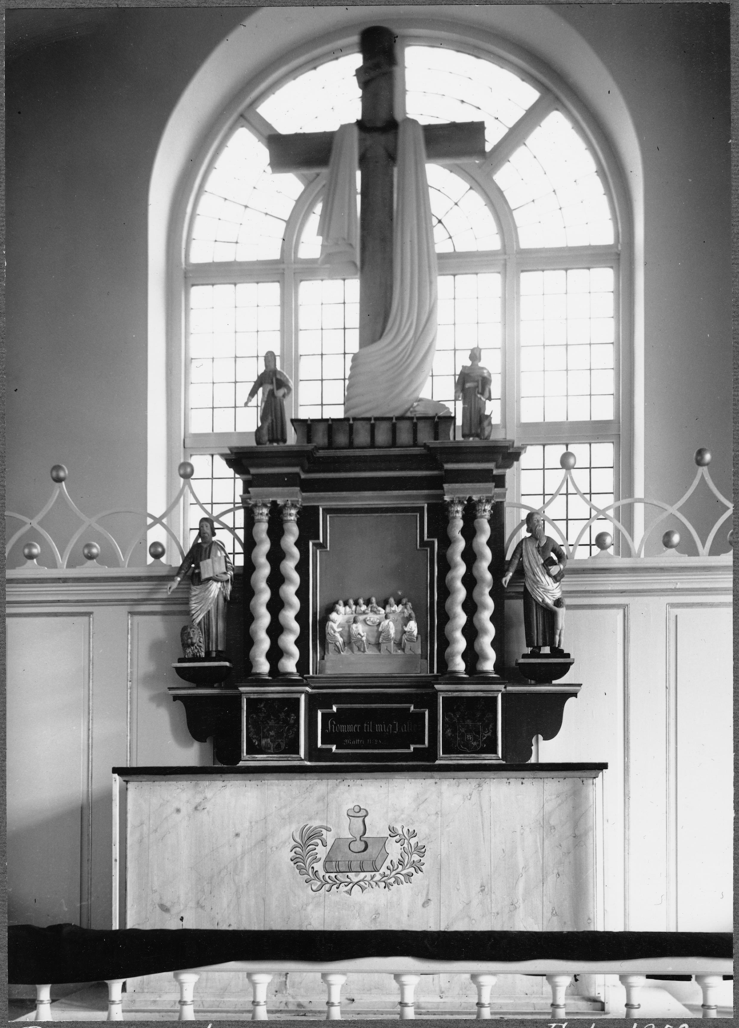 Olle Hellström, Kölingareds kyrka