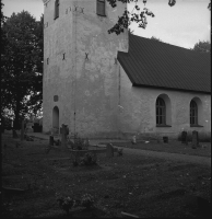 Överenhörna kyrka