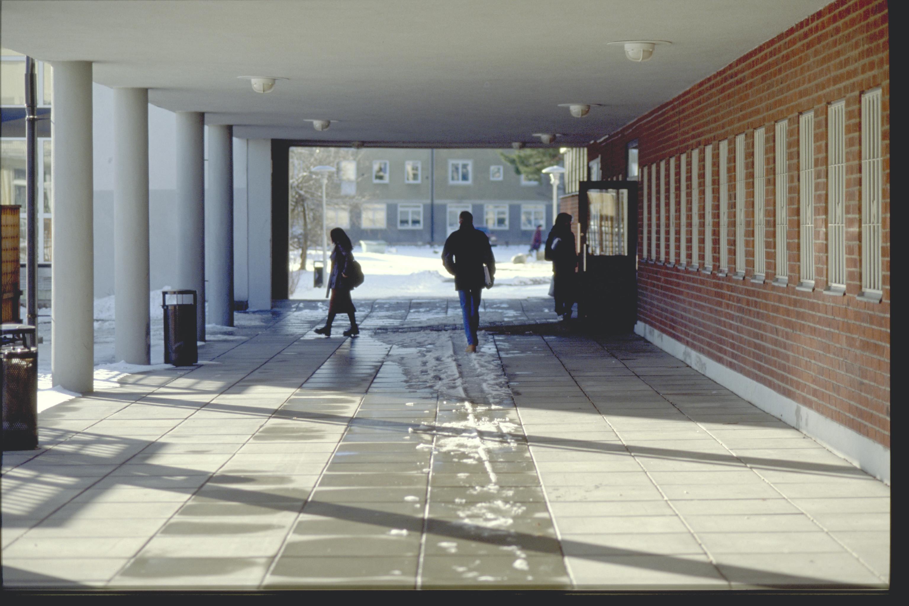 Bengt A Lundberg, Kärrtorps gymnasium
