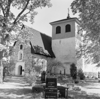 Husby-Sjuhundra kyrka