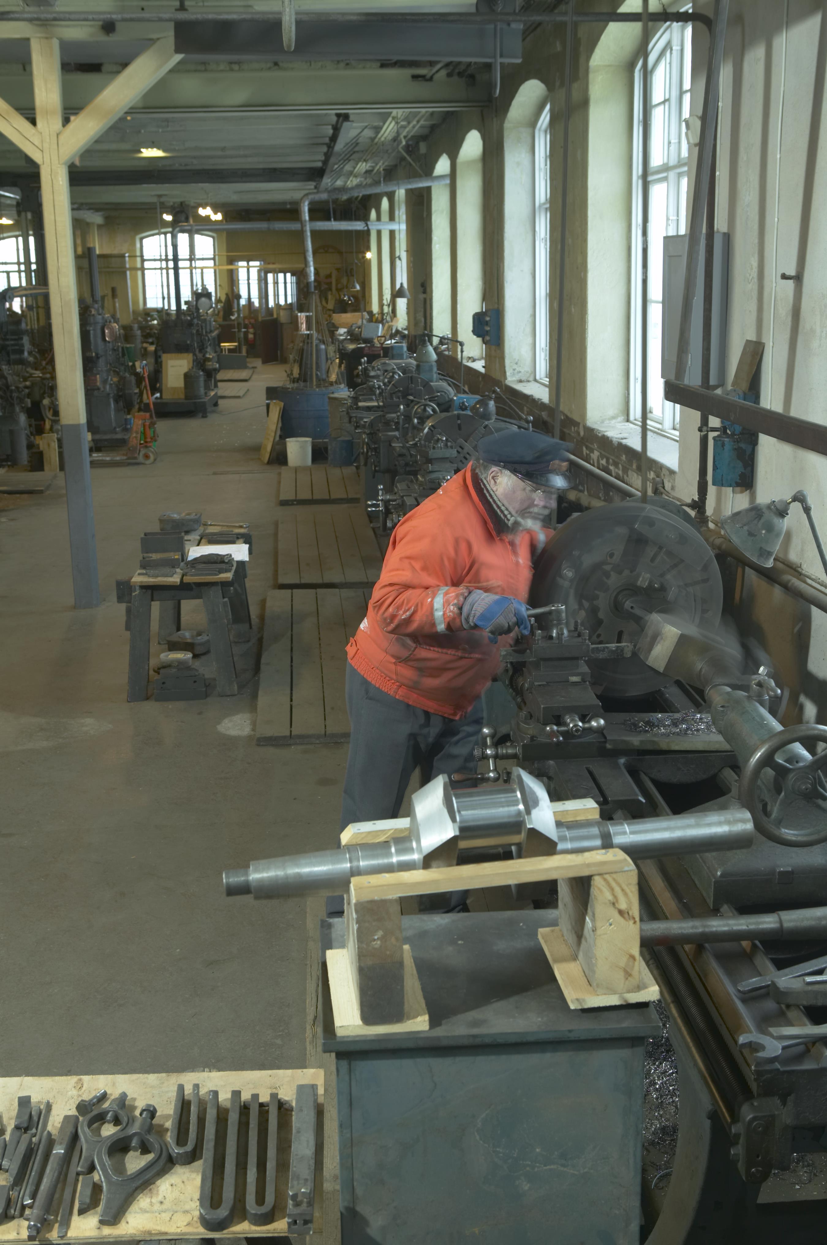 Bengt A Lundberg, Pythagoras motorfabrik