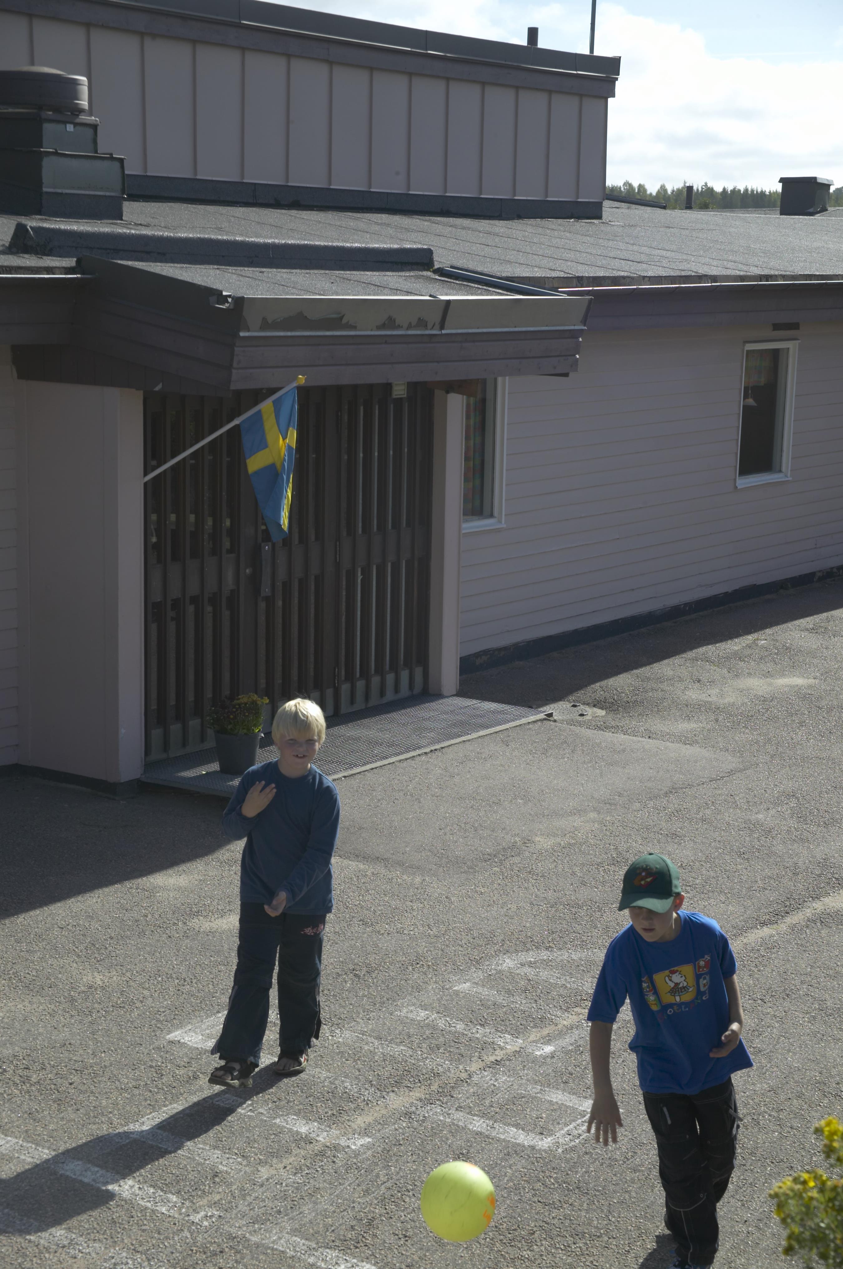Bengt A Lundberg, Vallargärdets skola