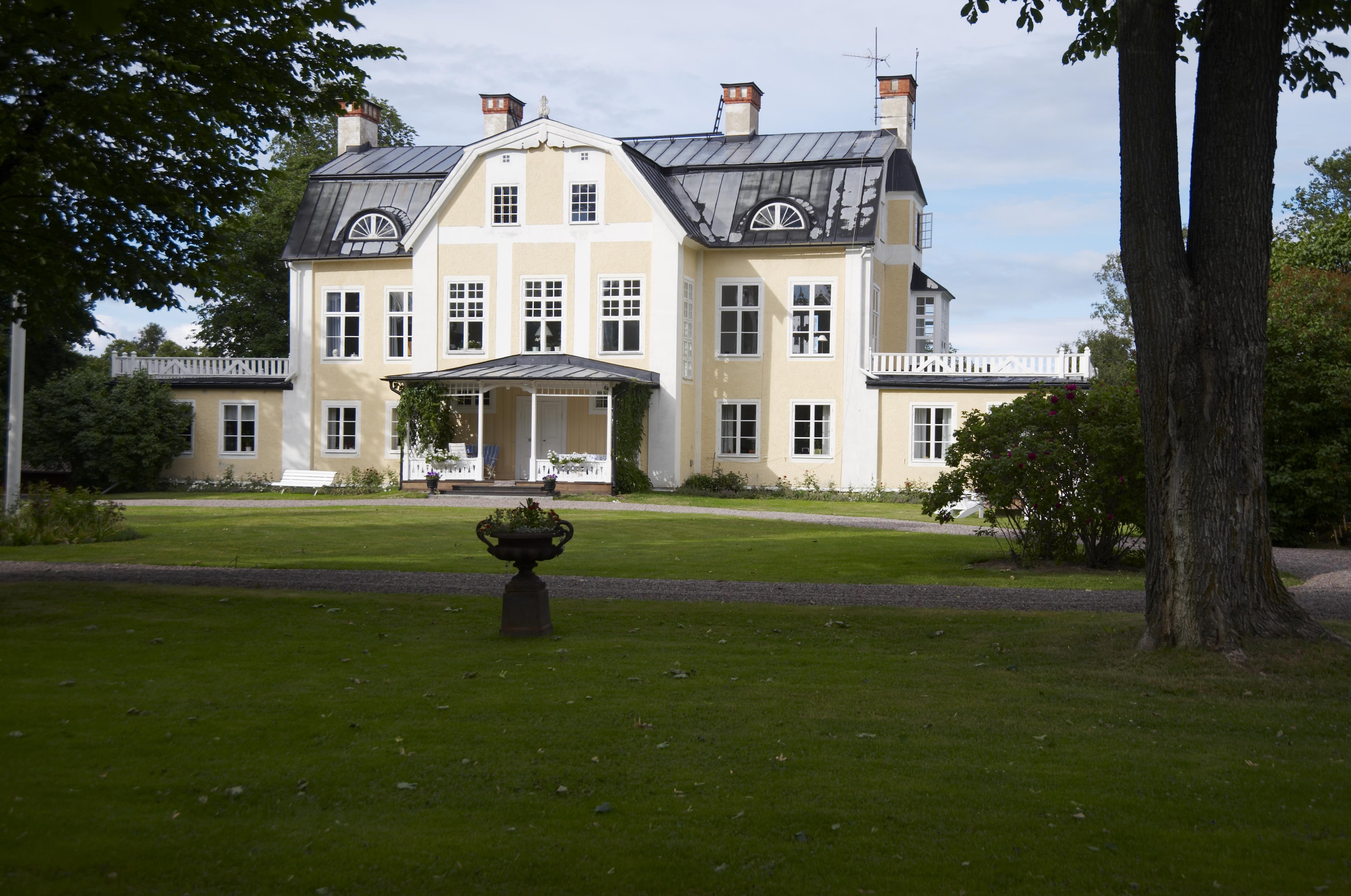 Bengt A Lundberg, Husby Kungsgård