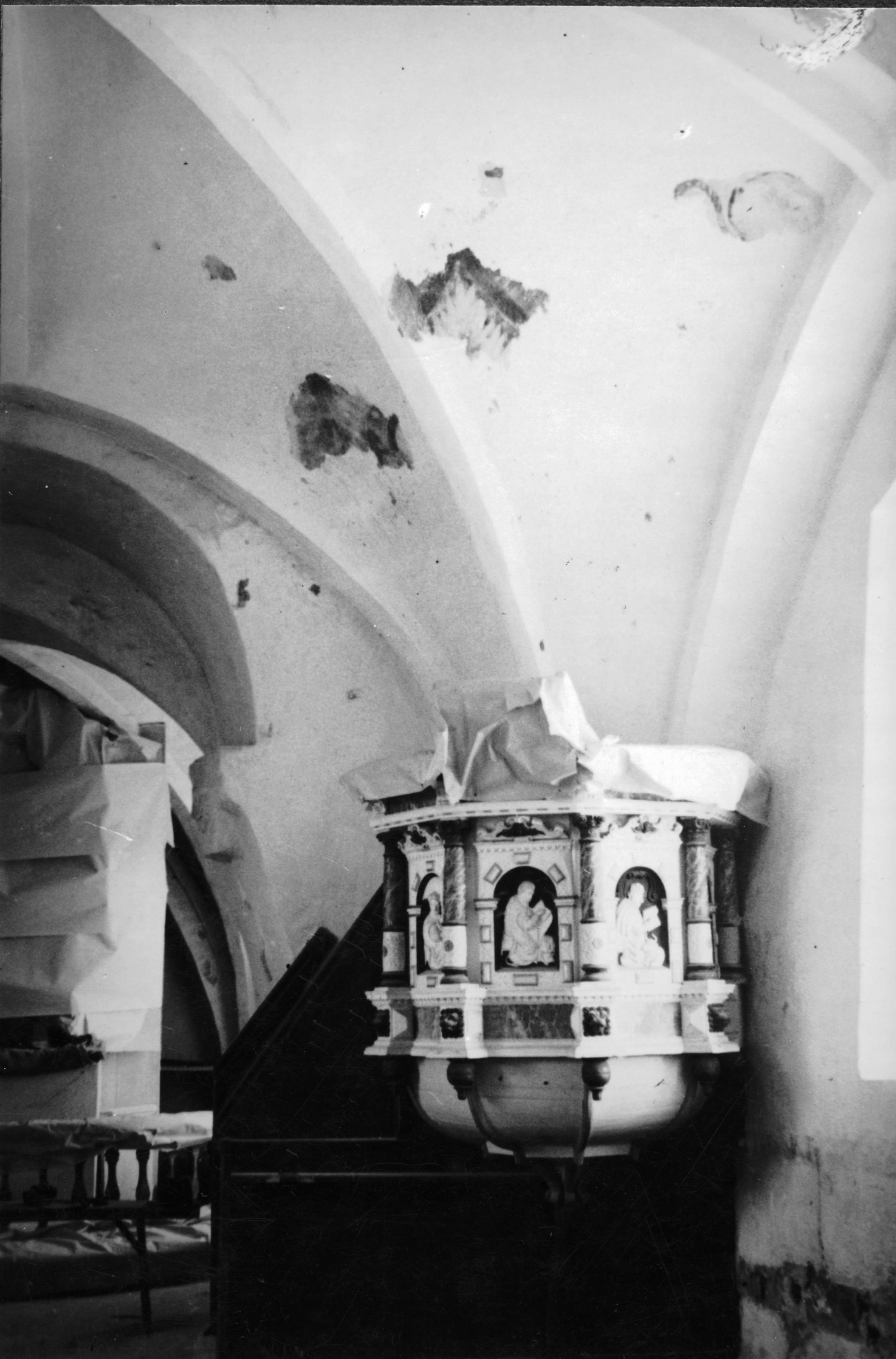 Osvald Owald, Djurröds kyrka