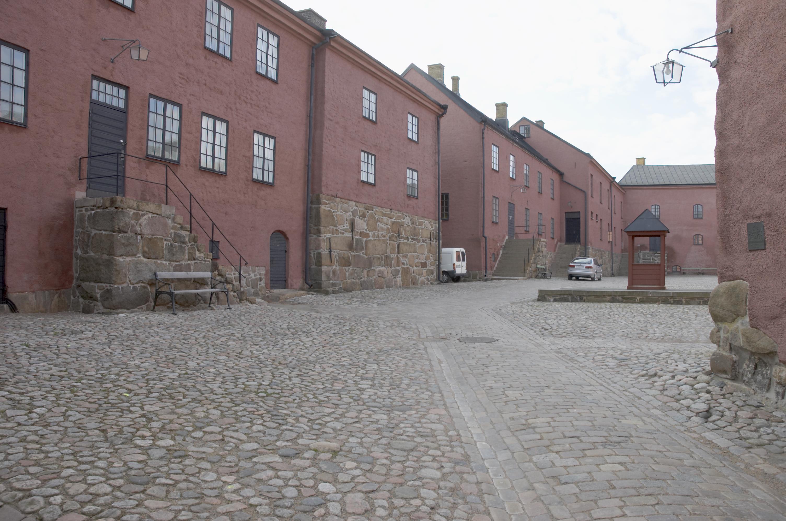 Bengt A Lundberg, Varbergs fästning