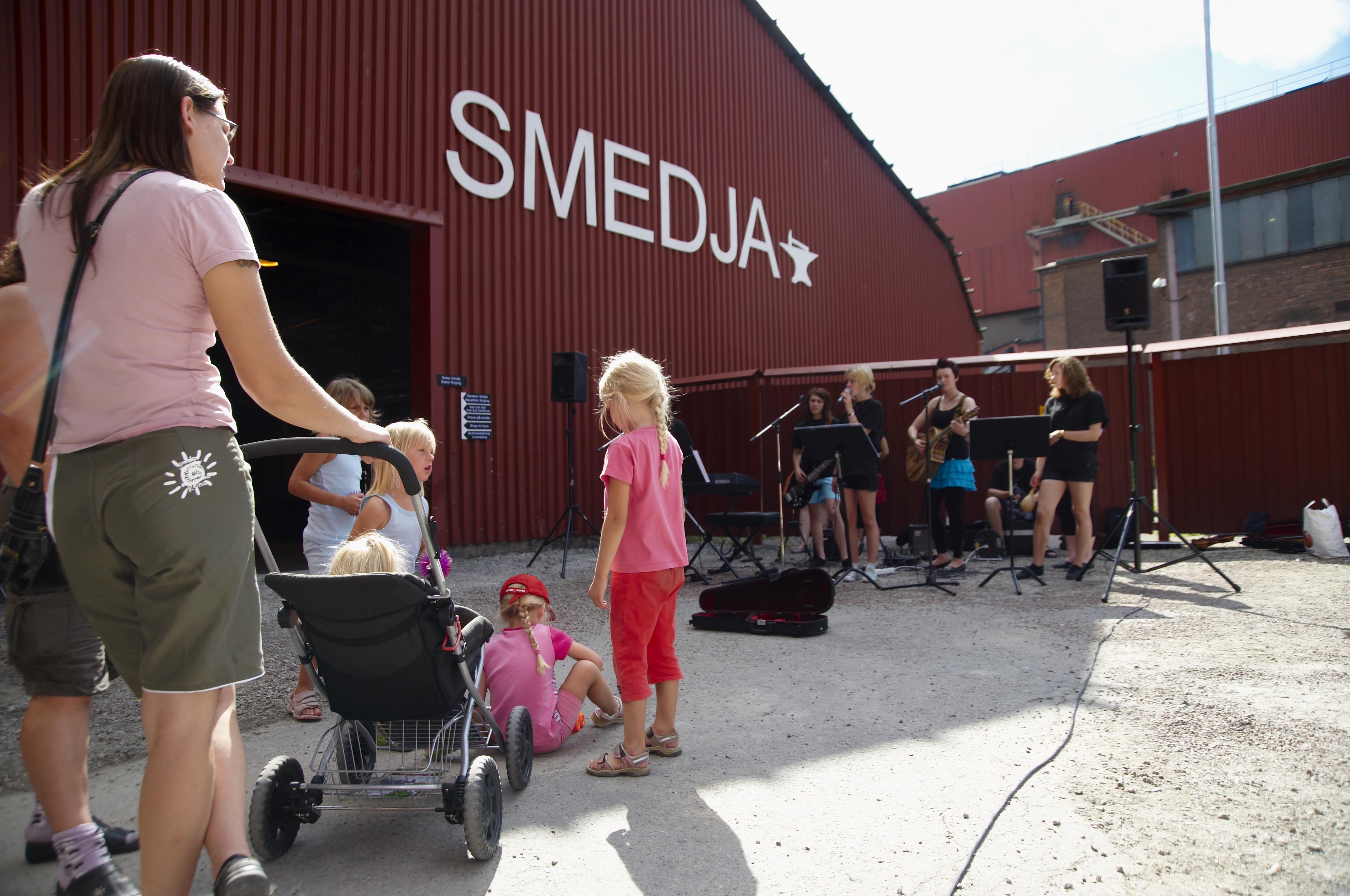 Bengt A Lundberg, Smedjebackens smedskola