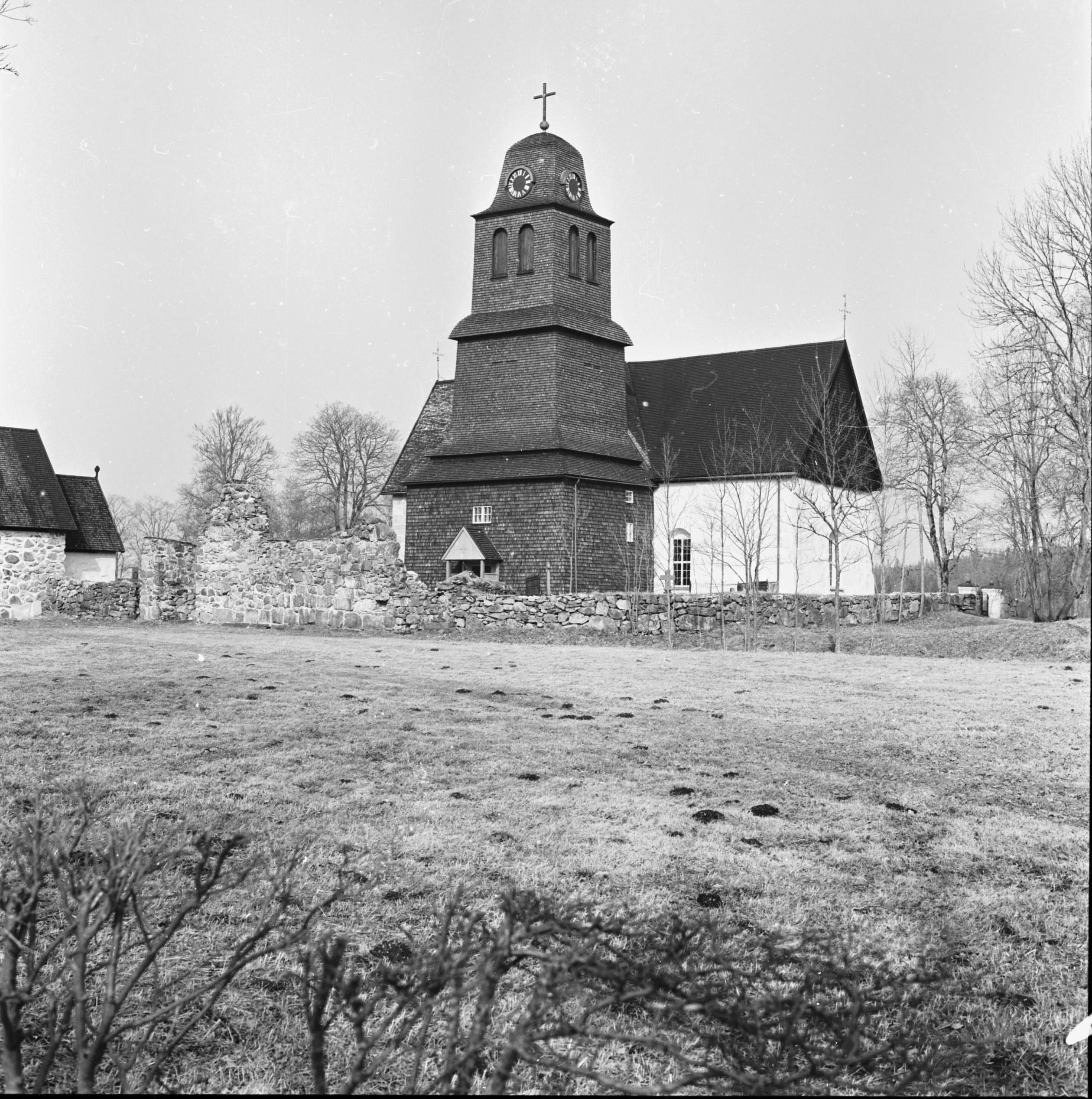 Sören Hallgren, Nydala kyrka (klosterkyrkan)