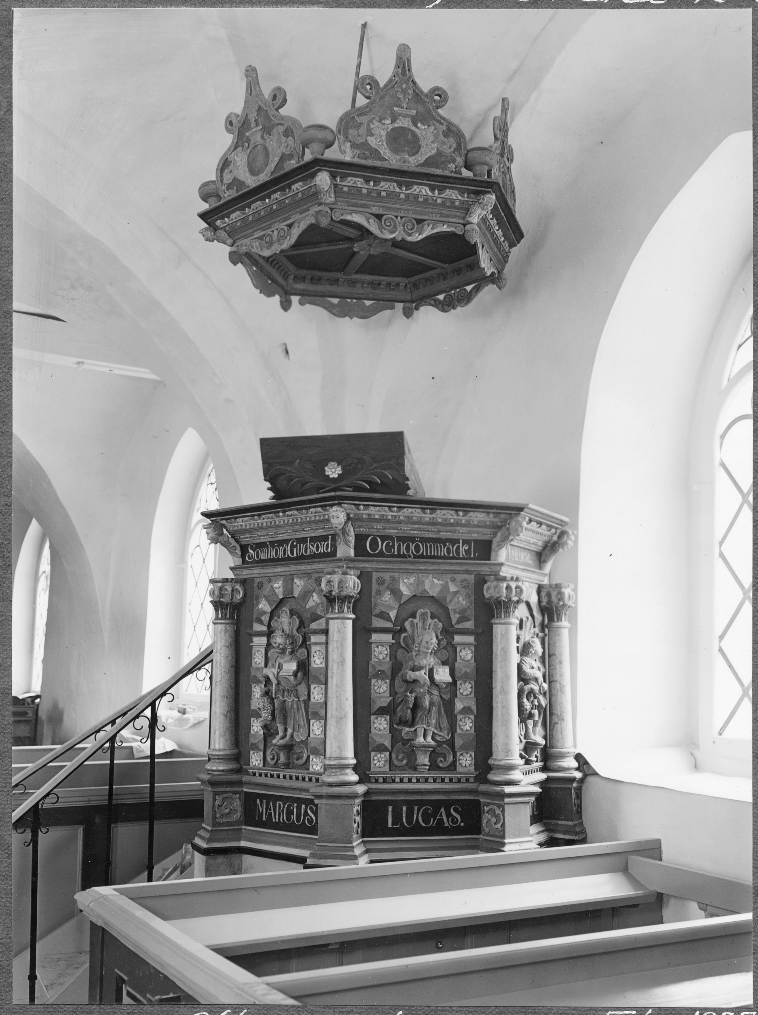 Osvald Owald, Västra Ingelstads kyrka