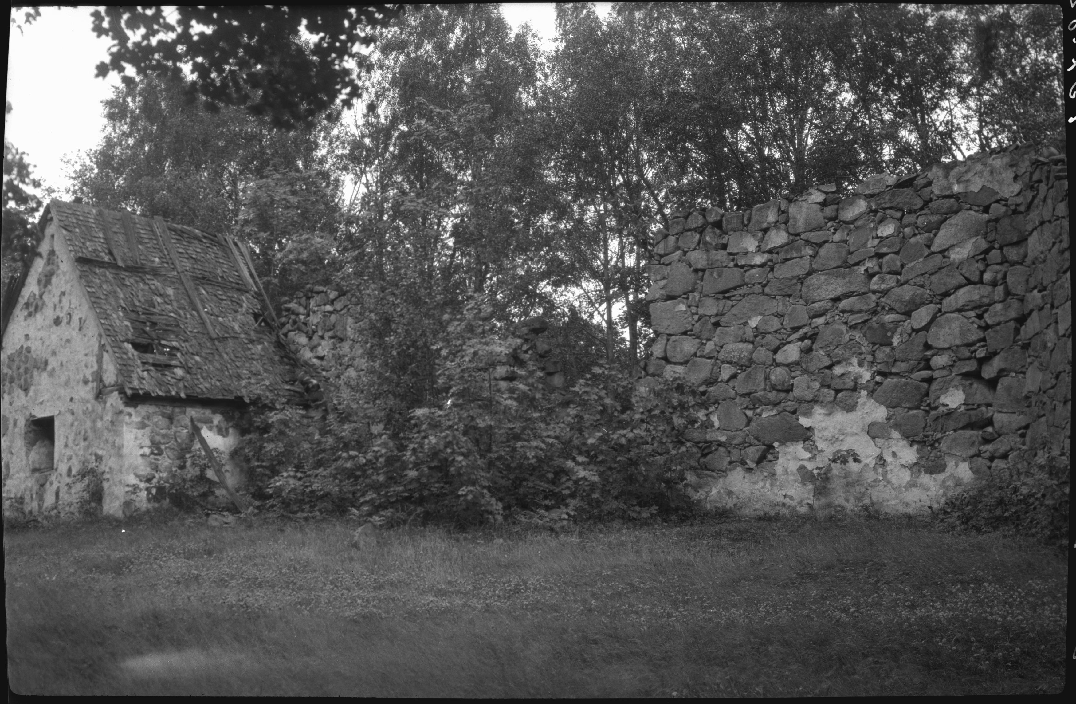 Sven Brandel, Älmeboda kyrkoruin