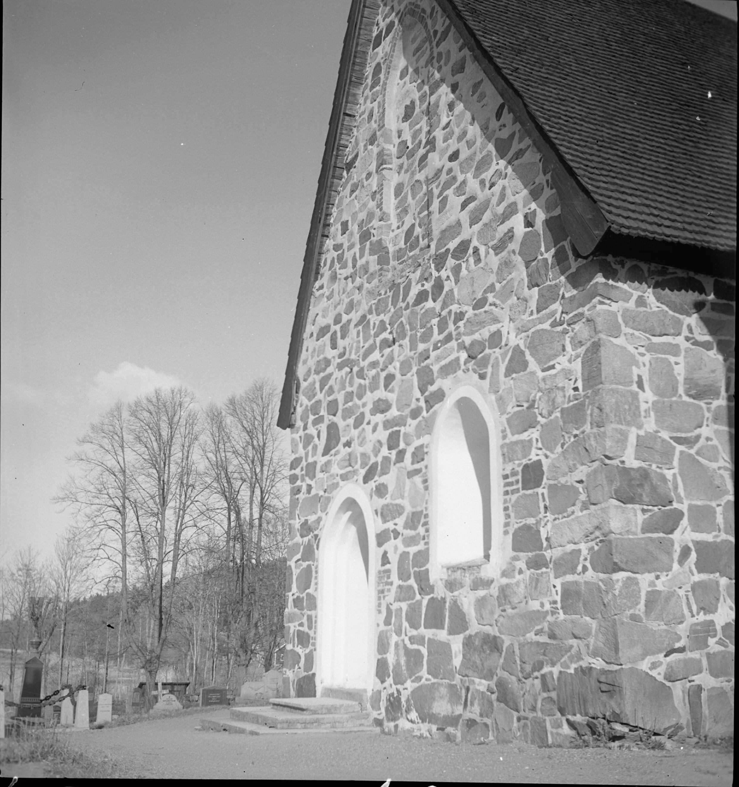 Iwar Anderson, Frötuna kyrka