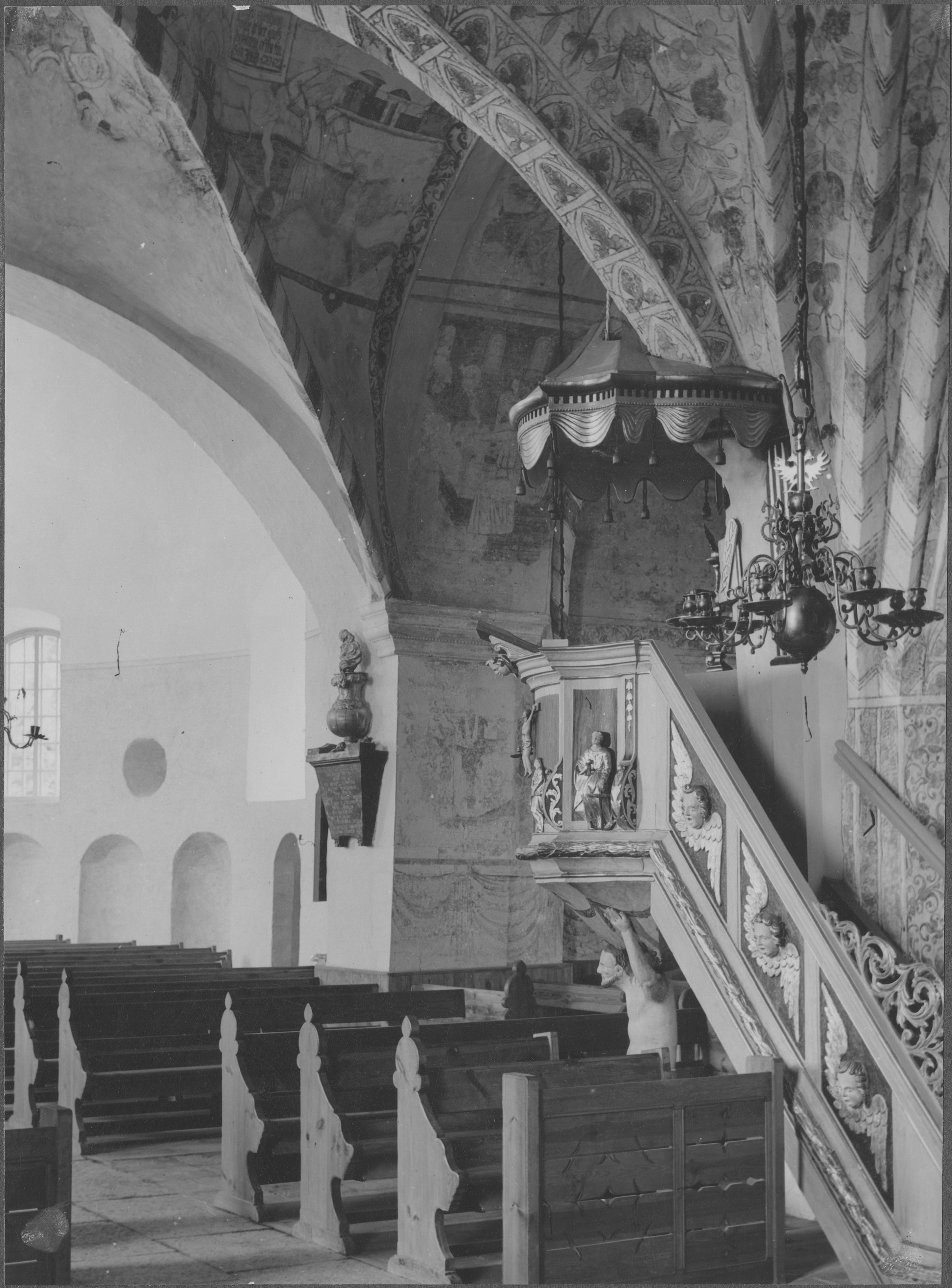 Iwar Anderson, Vårdsbergs kyrka