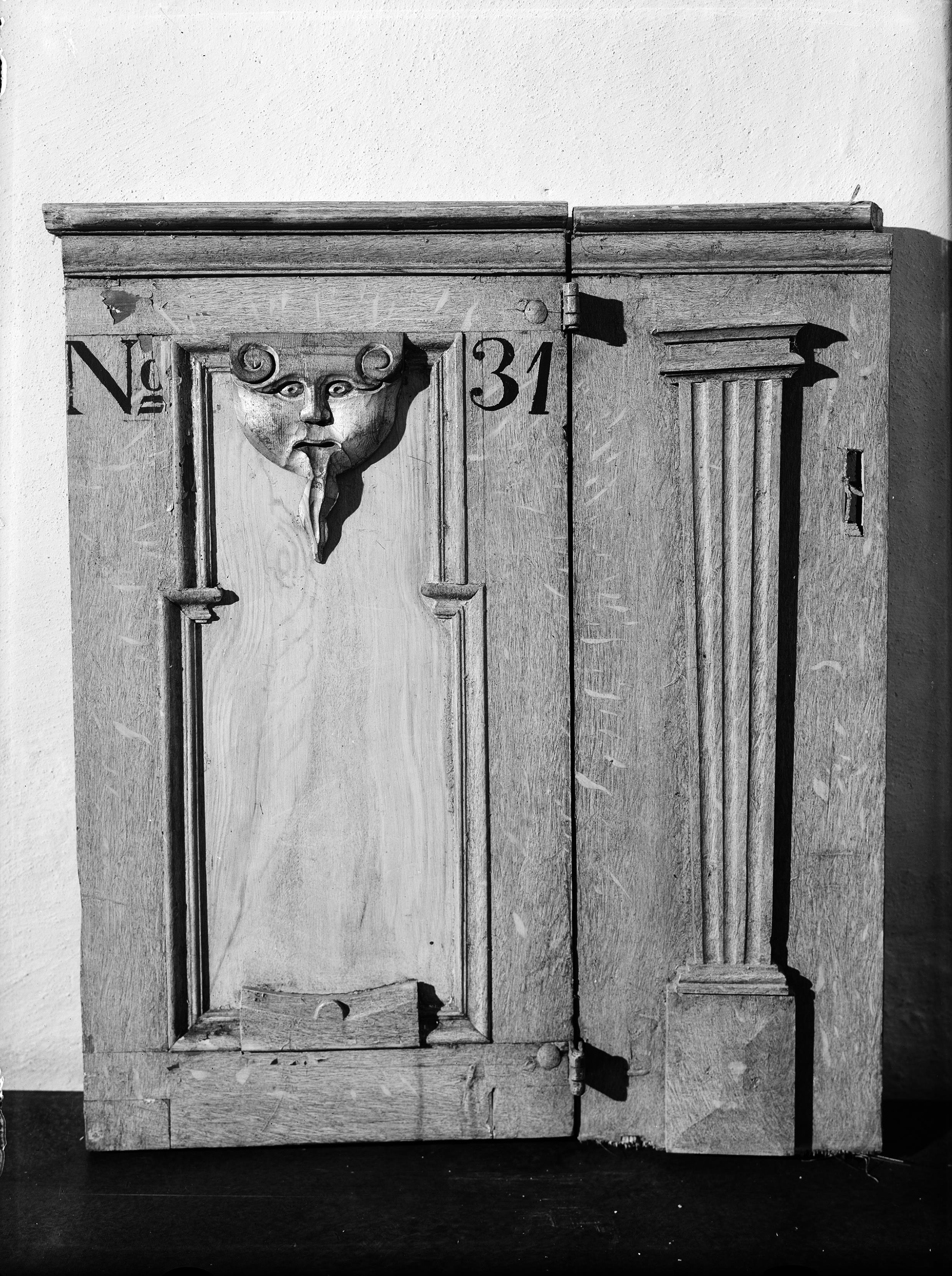 Nils Åzelius, Frötuna kyrka