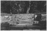 Dragsmarks kloster, grundmurarna av klosterkyrkan