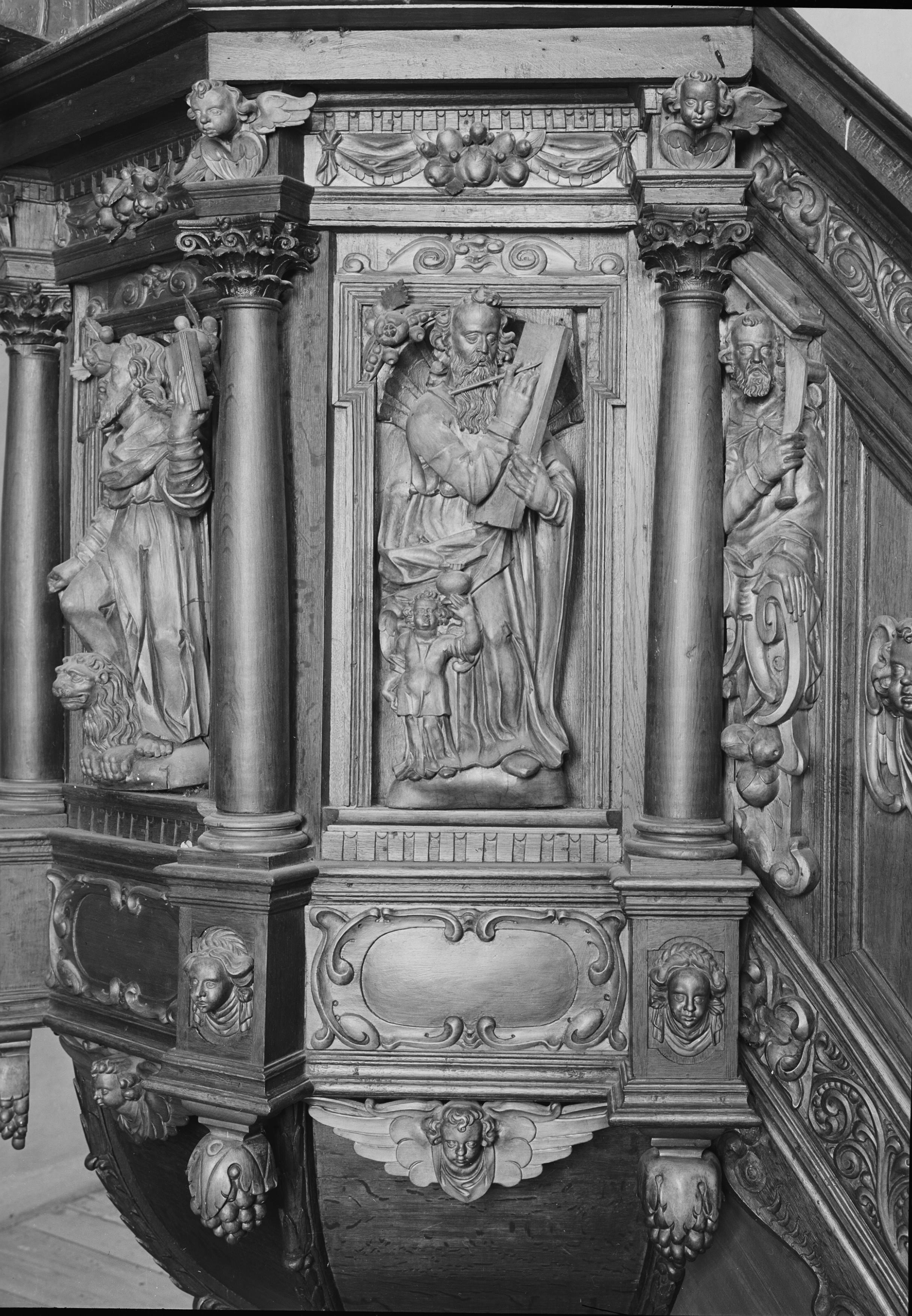 Nils Lagergren, Värmdö kyrka