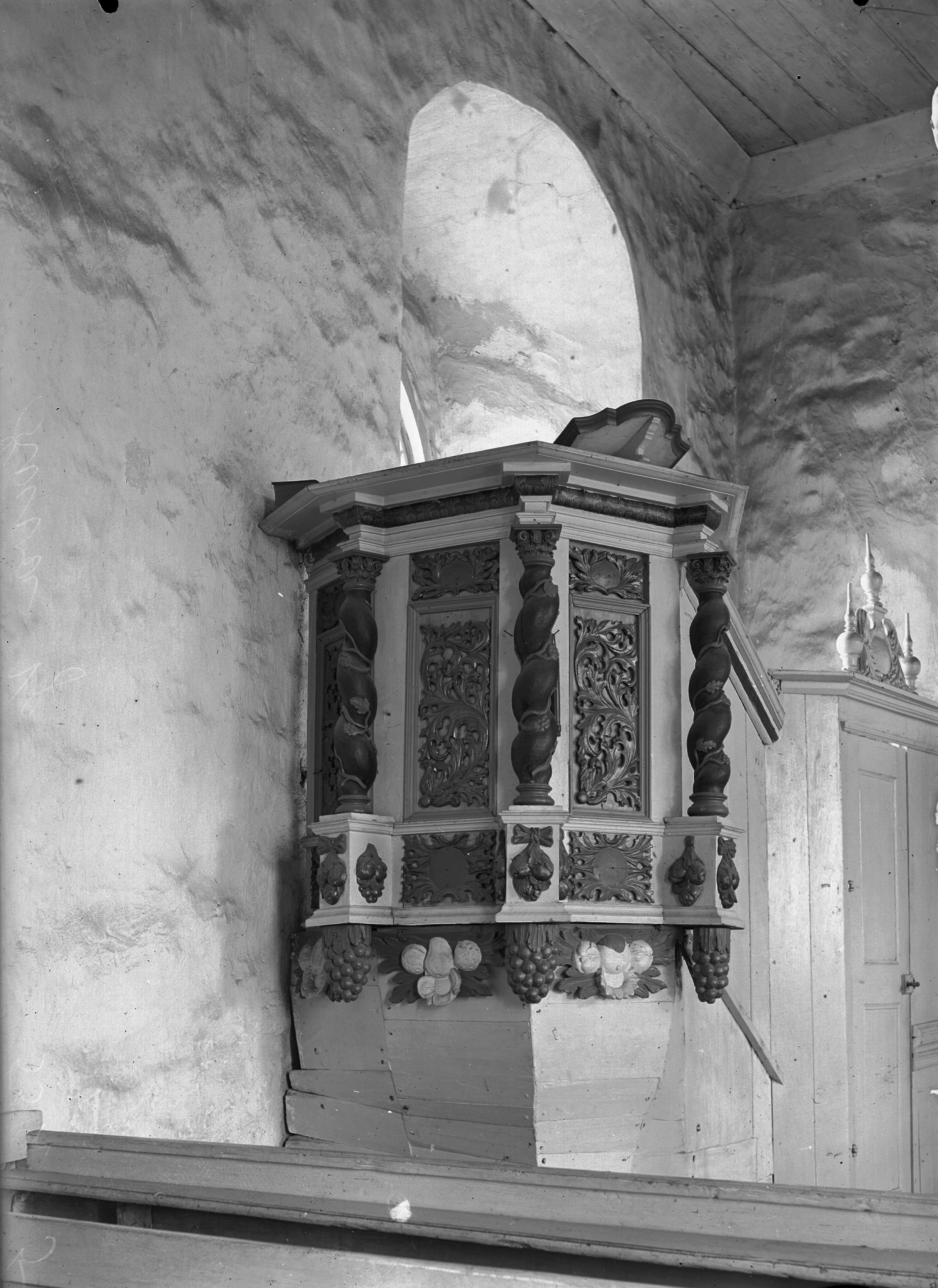Anders Roland, Lavads kyrka