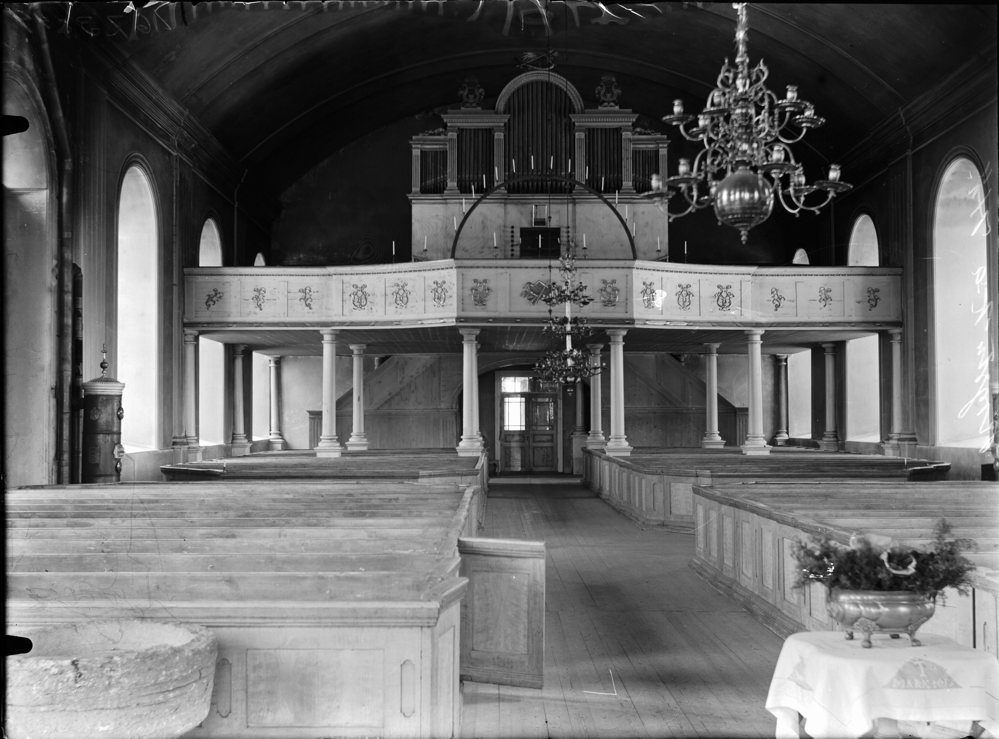 Oscar Svensson, Rogsta kyrka