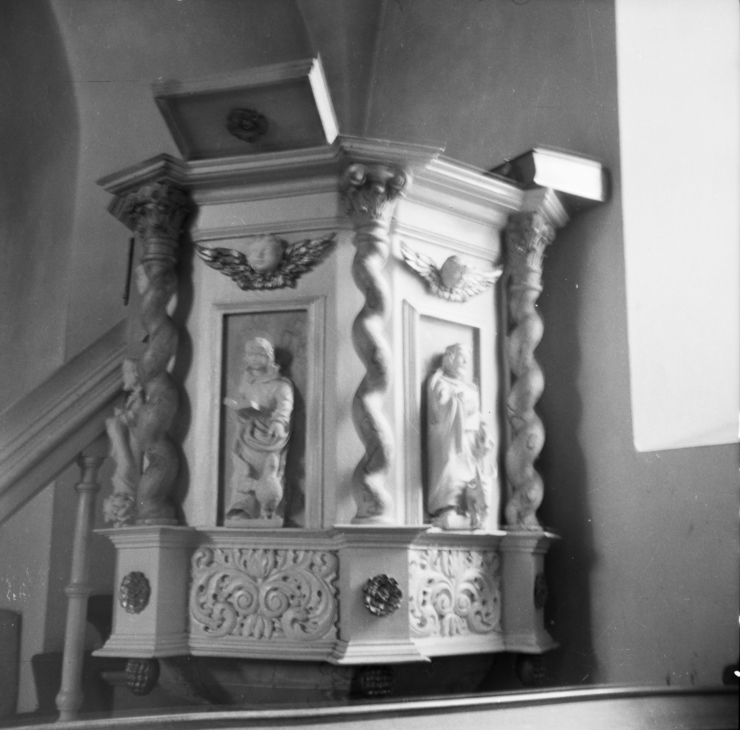 Axel Forssén, Hångsdala kyrka