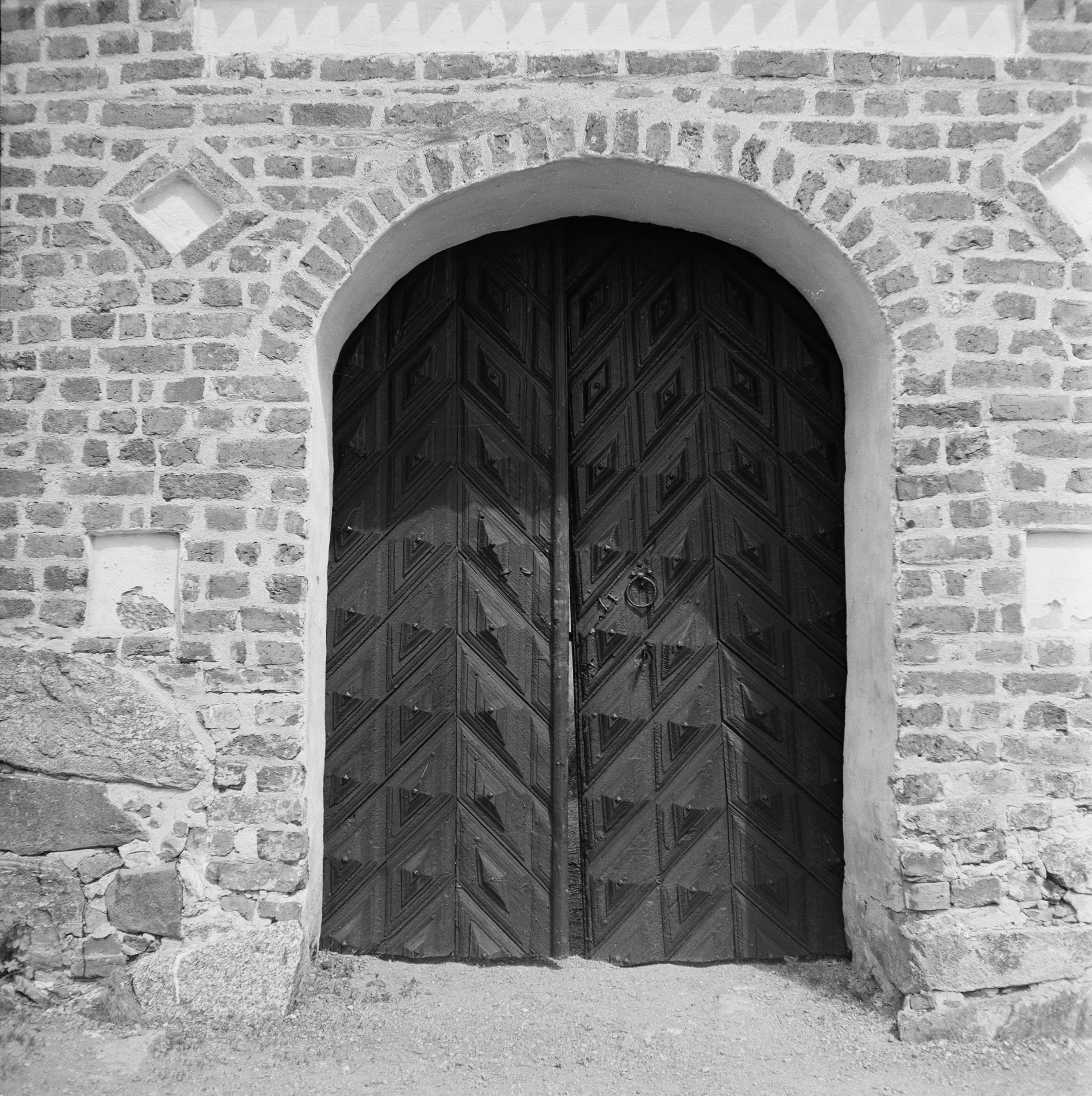 Nils Lagergren, Håtuna kyrka