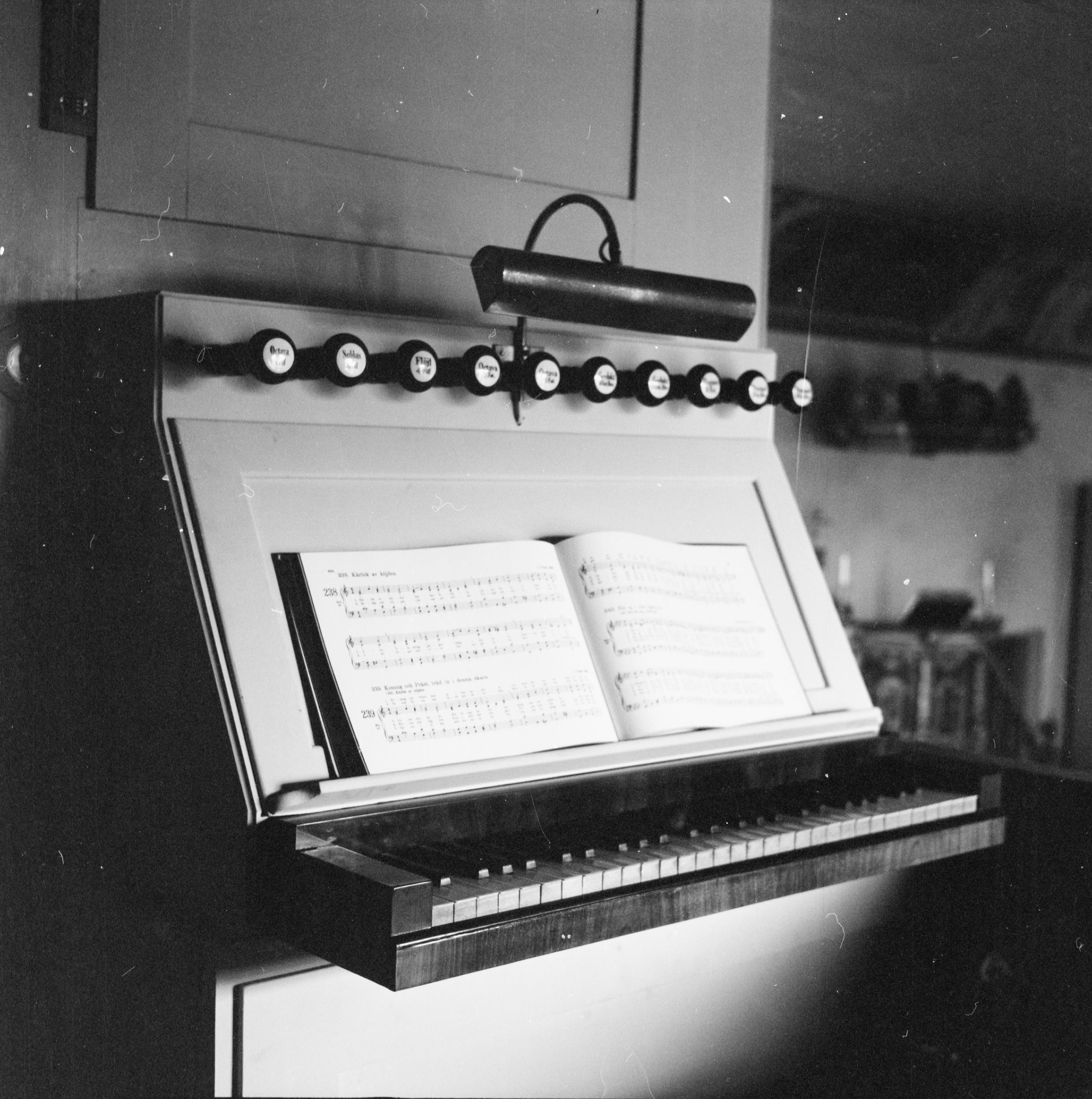 Reine Axel Unnerbäck, Lugnås kyrka
