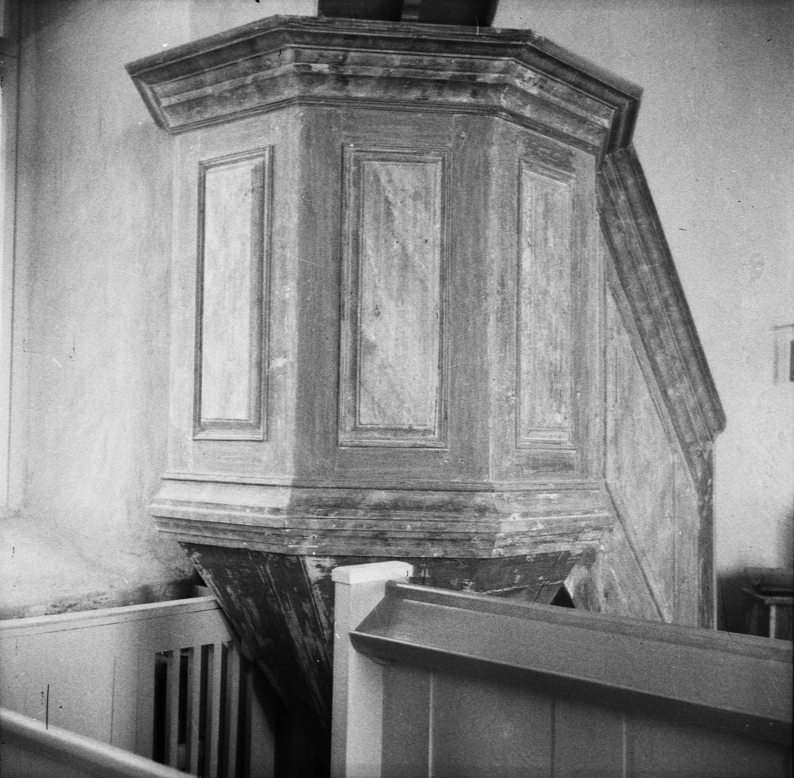Olle Hellström, Bitterna kyrka
