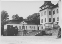 Sjö slott