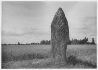 Öra socken, rest sten 1 km söder om Öra kyrka