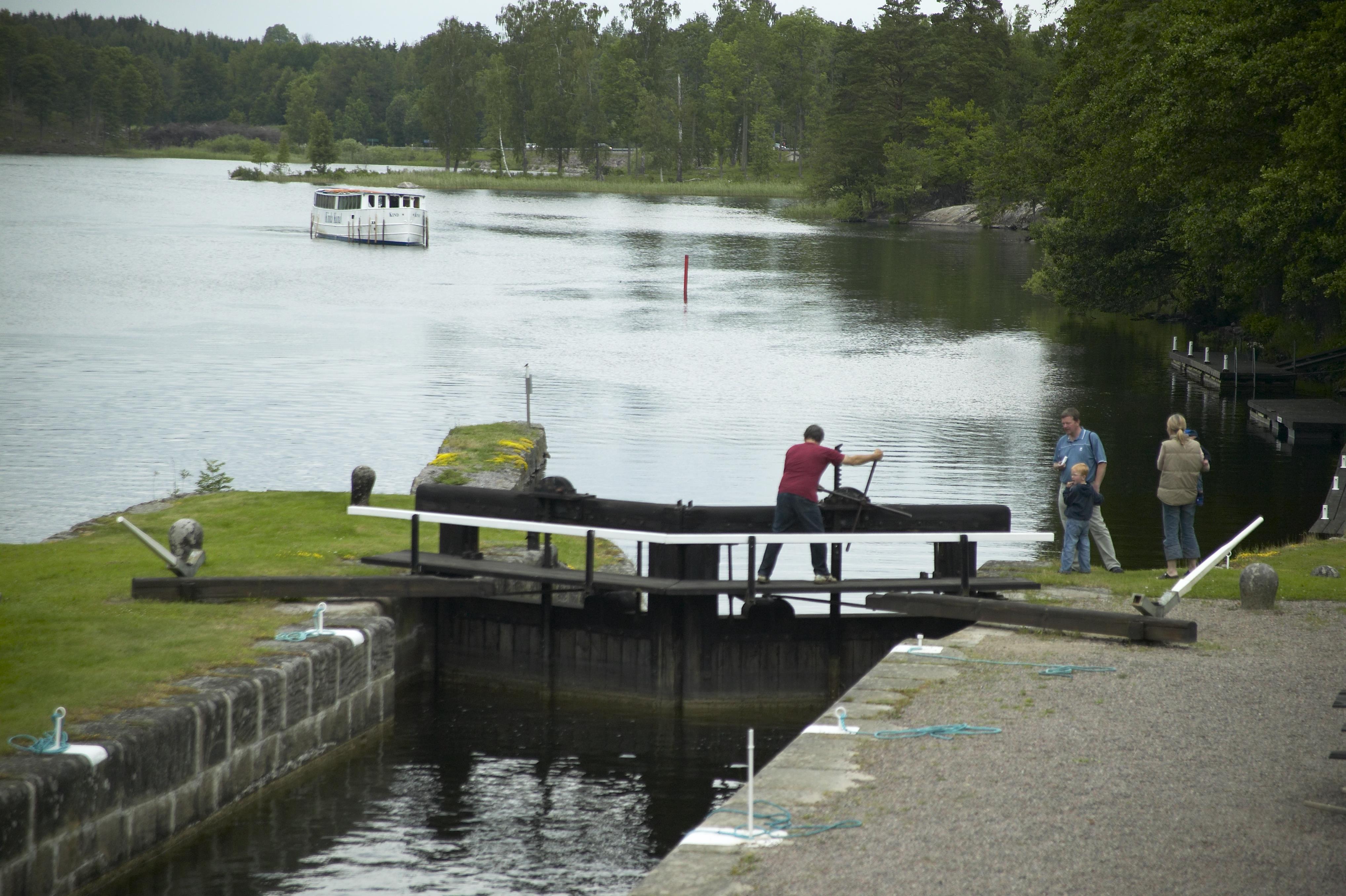 Bengt A Lundberg, Kinda kanal