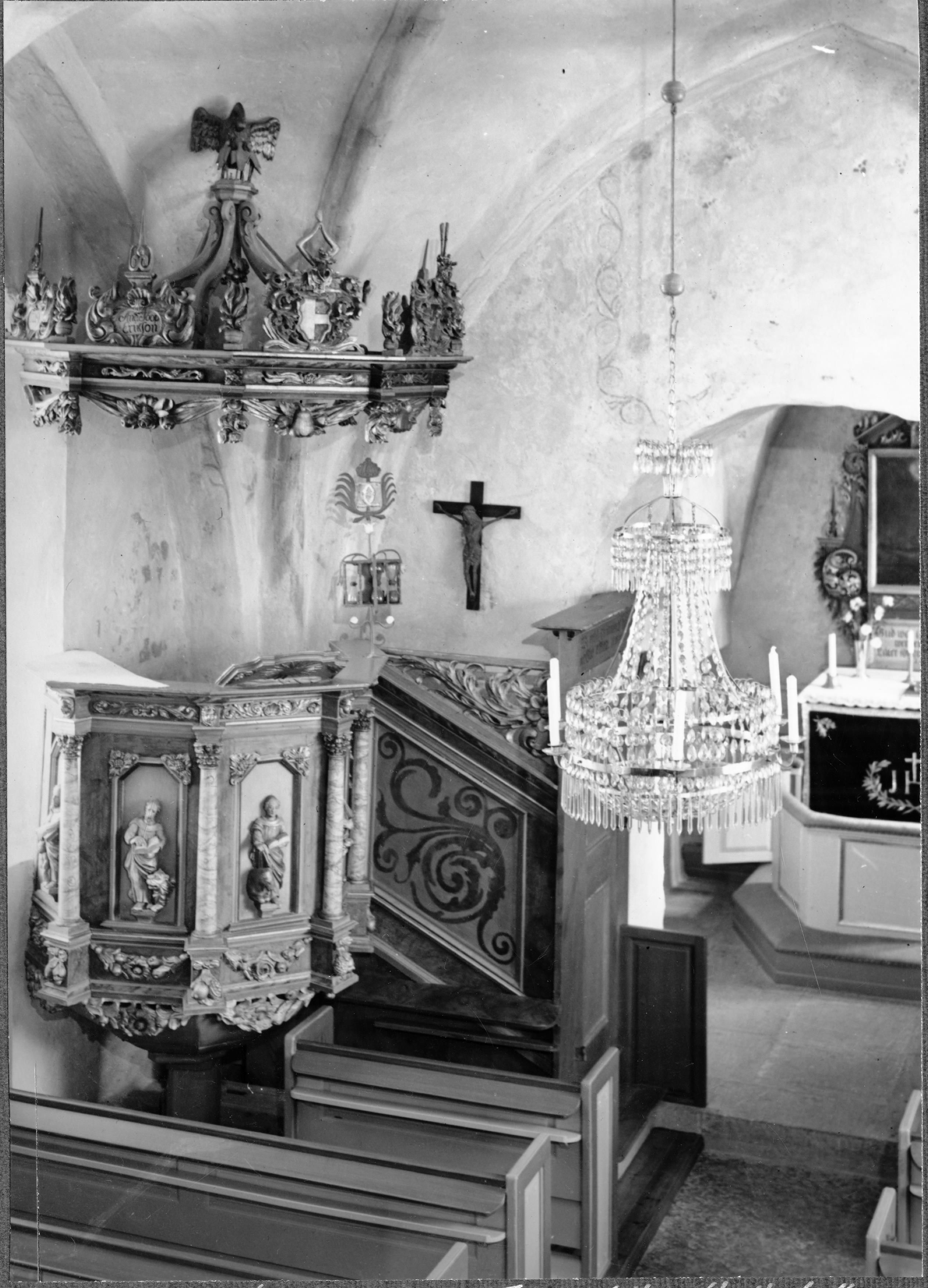 Olle Hellström, Lindärva kyrka