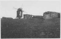 Eriksöre by, väderkvarn och kalkstenskällare