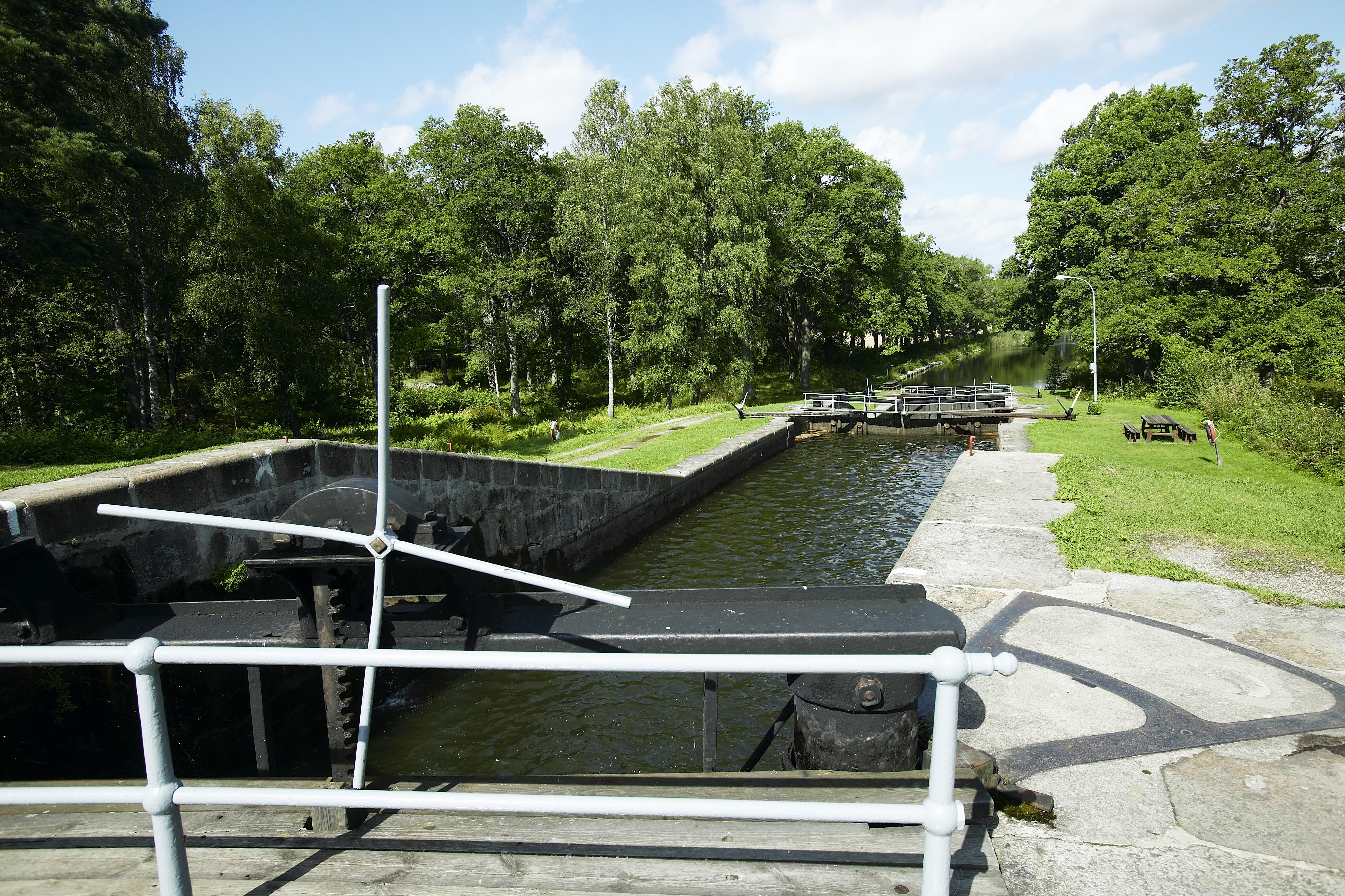 Bengt A Lundberg, Hjälmare kanal